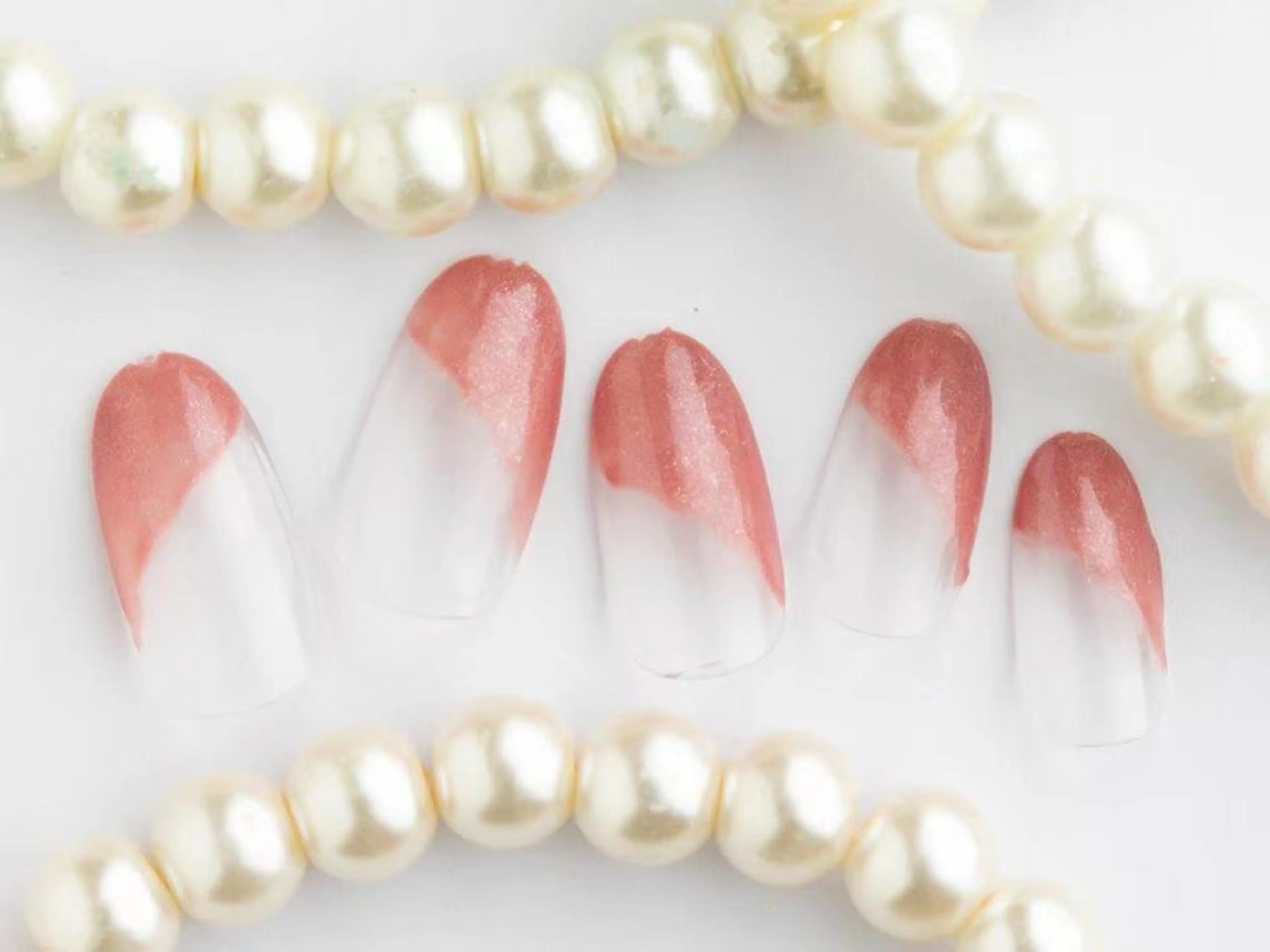 ネイル Tiary Nail Fのネイルデザイン