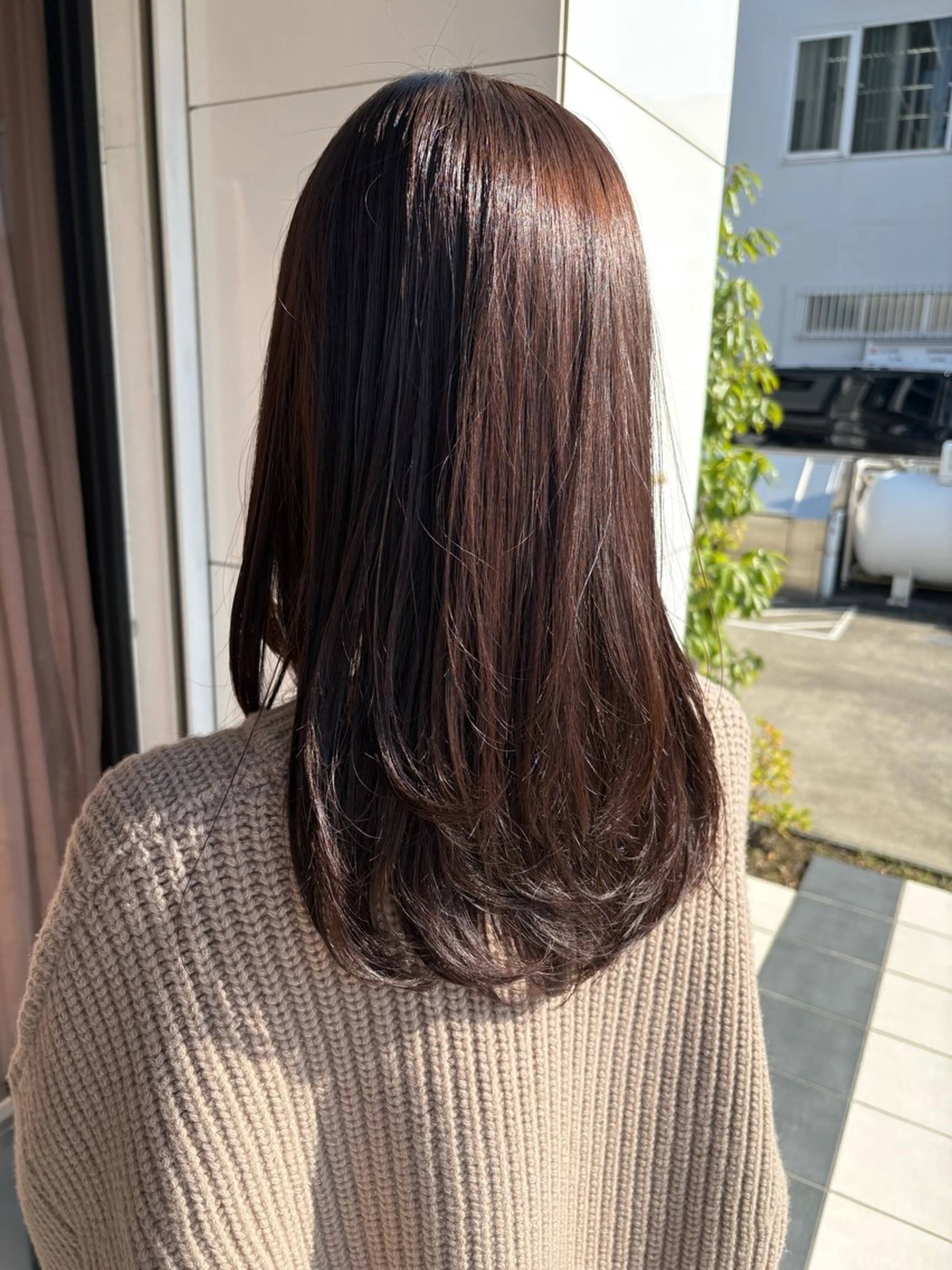 セミロング カイ アオネのヘアスタイル