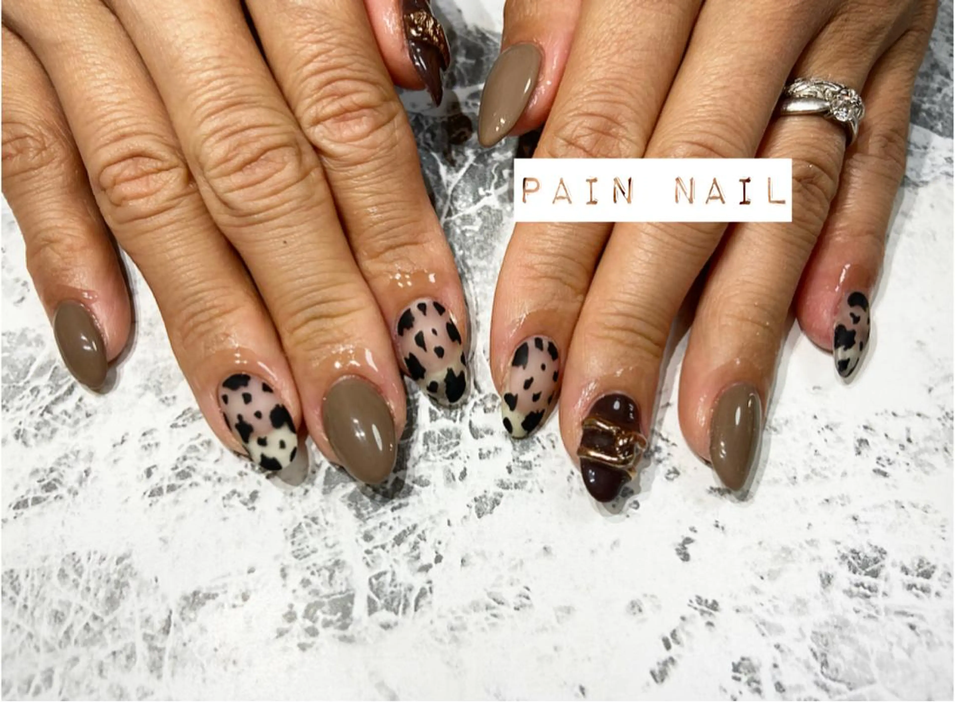 ネイル おそろいネイル ハンドネイル P. nailのネイルデザイン