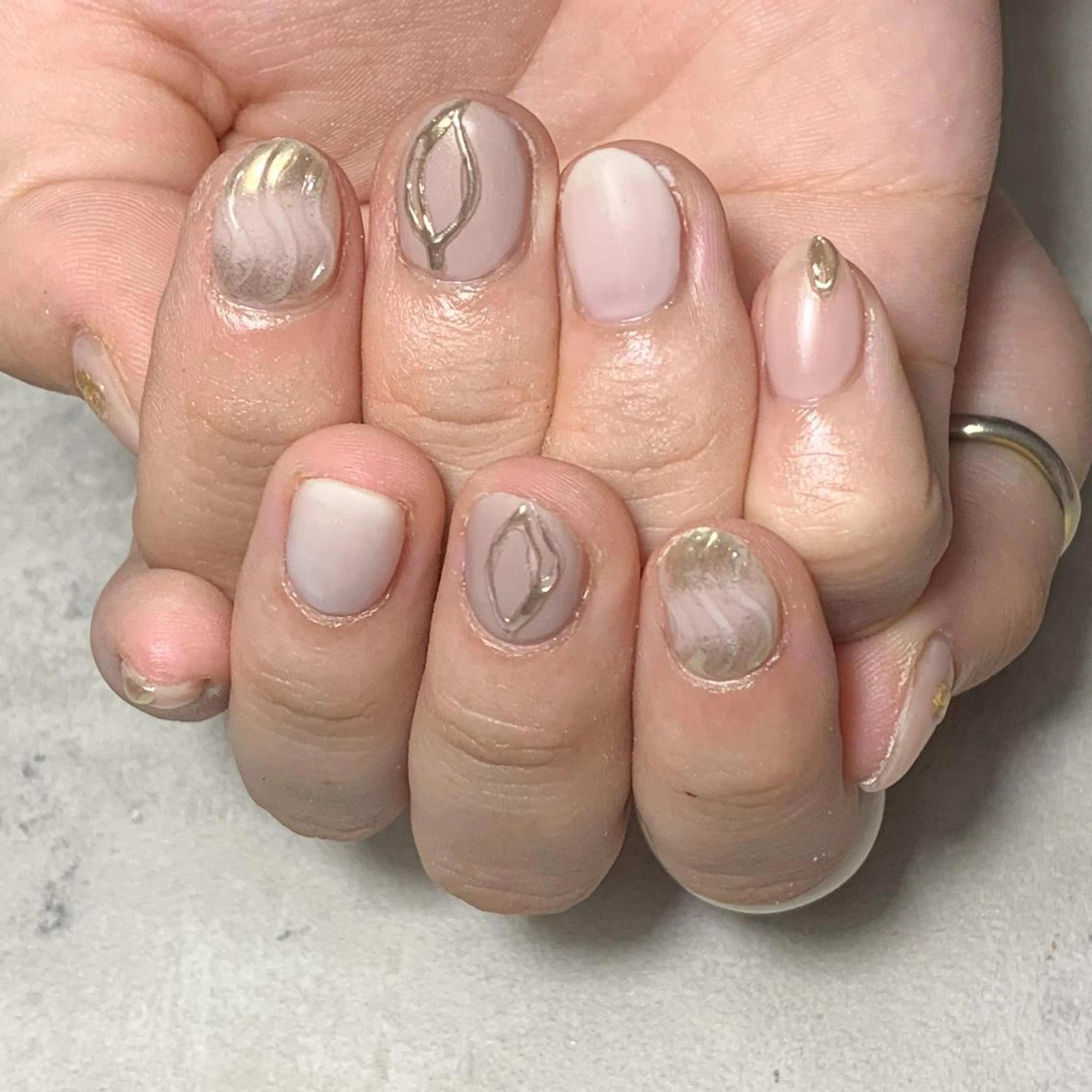 ネイル atelier　FIORITURA所属・FIORITURA aiのネイルデザイン