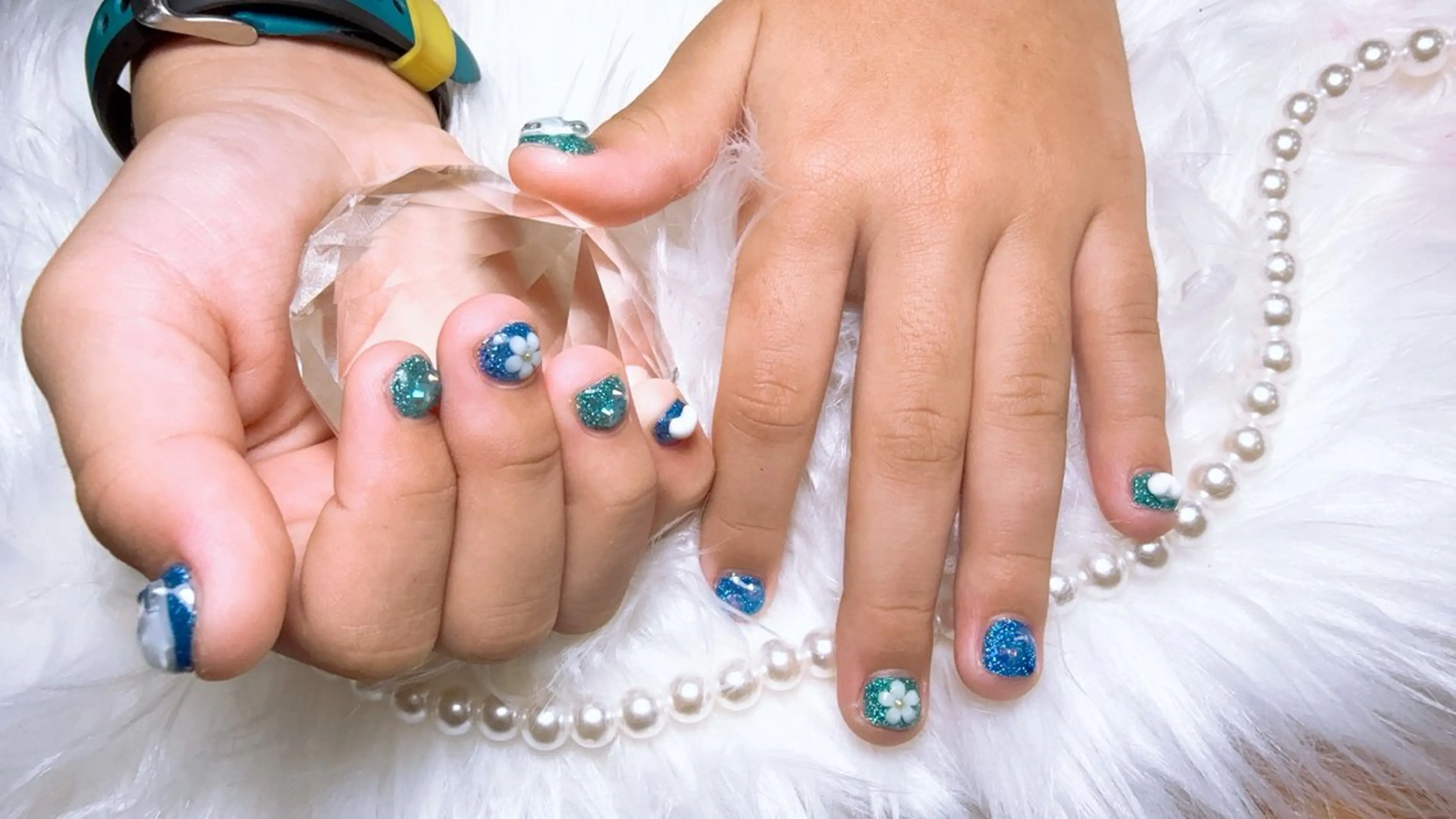 ネイル beauty park partage所属・藤 井のネイルデザイン