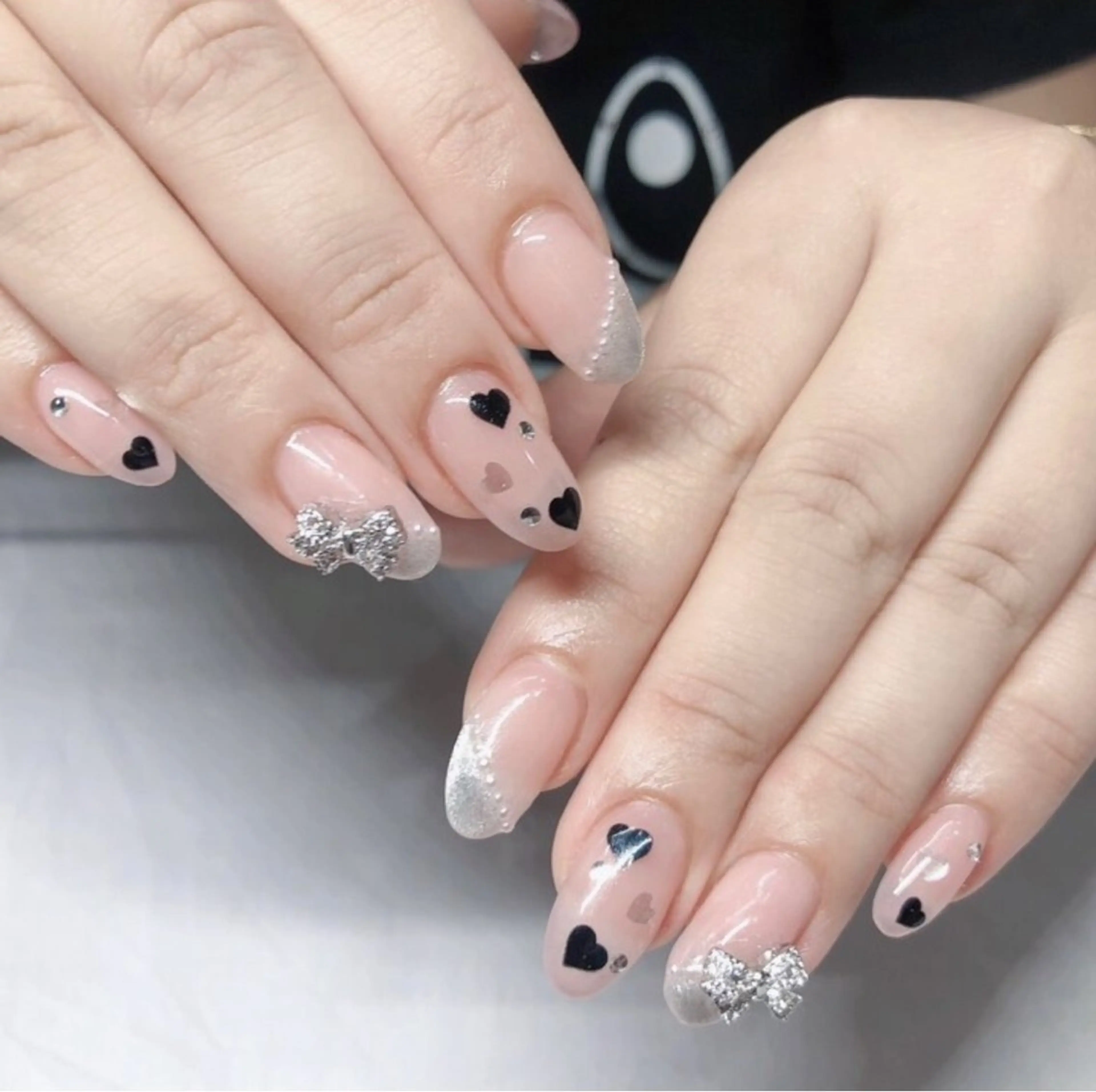 ネイル オーロラネイル フレンチネイル 韓国ネイル ワンホンネイル H'ami nail salon所属・hami nailのネイルデザイン