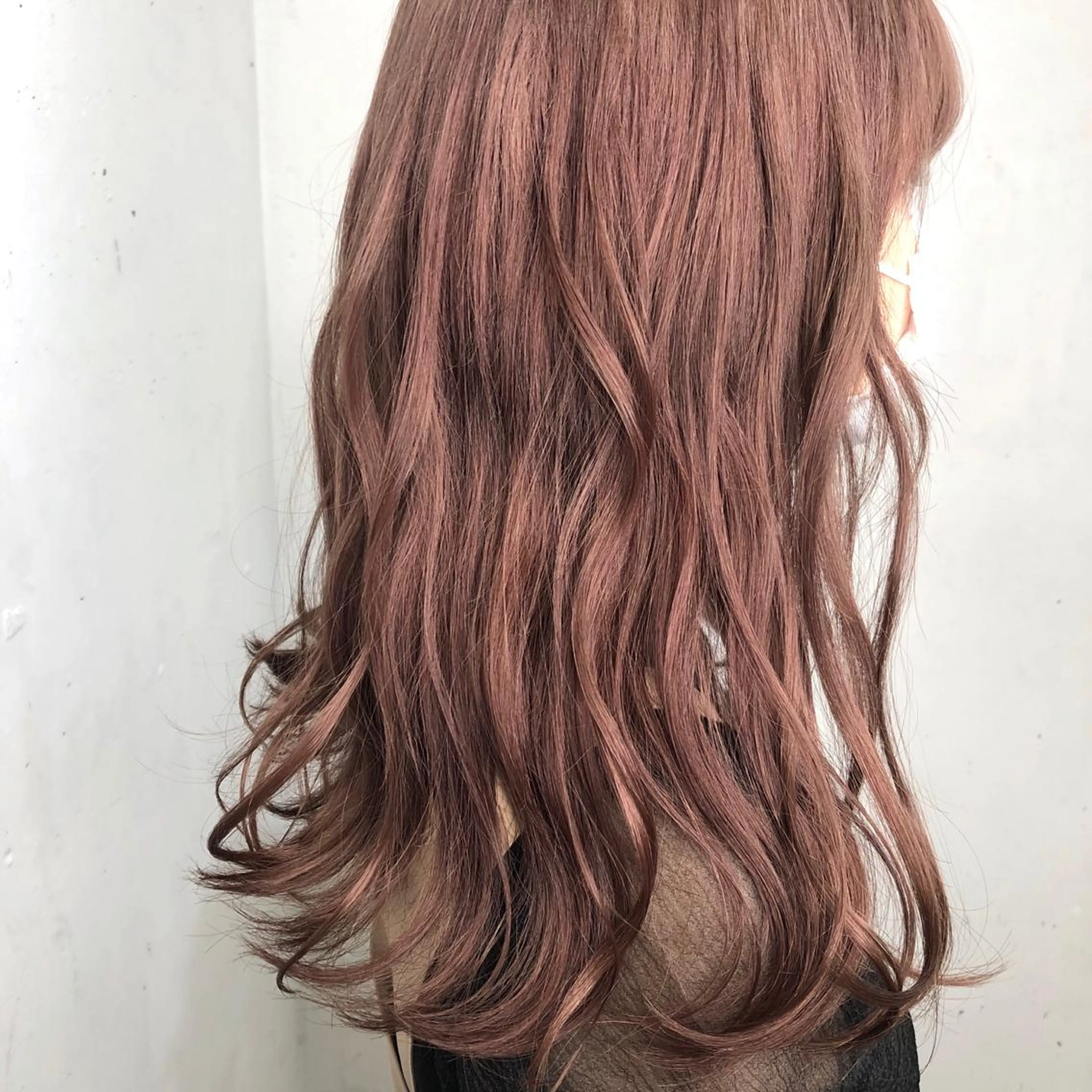 ミディアム カラー パーマ ヘアアレンジ 八巻 晴香のヘアスタイル