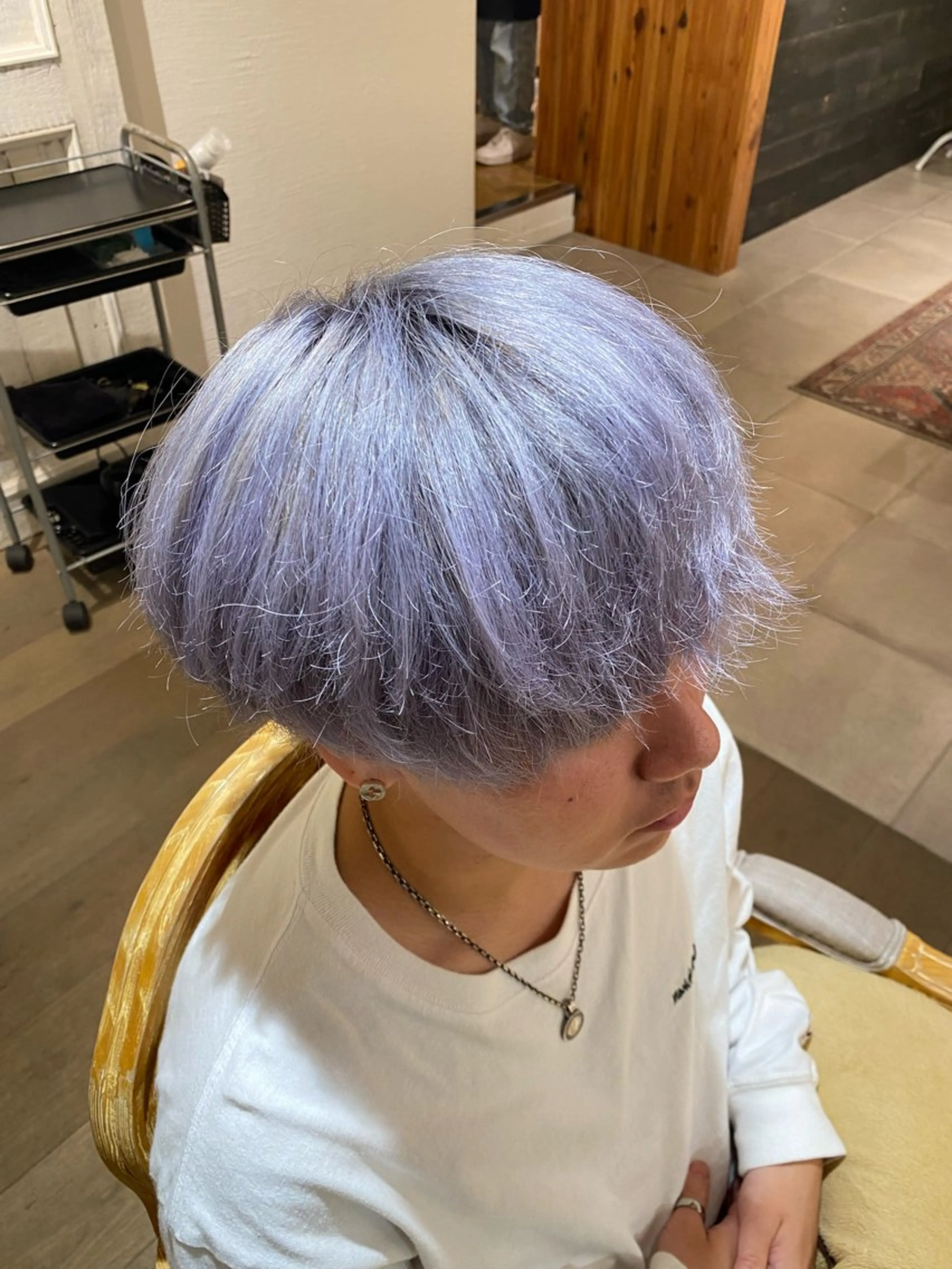 カラー メンズ シルバー diar江ノ島所属・mai🤍透明感/ 縮毛矯正/藤沢江ノ島のヘアスタイル