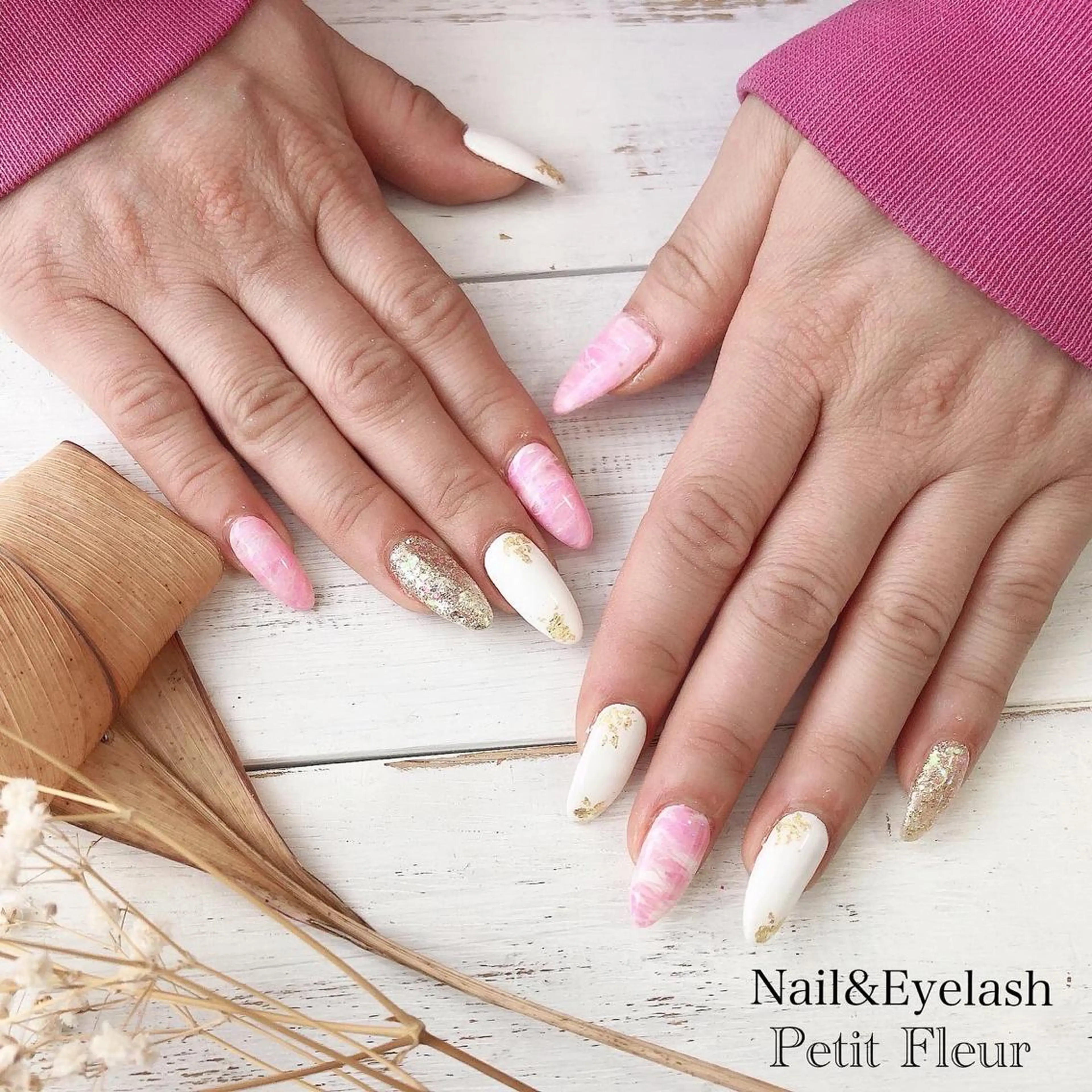 ネイル Petit Fleur所属・青柳 亜梨奈のマツエク・マツパデザイン