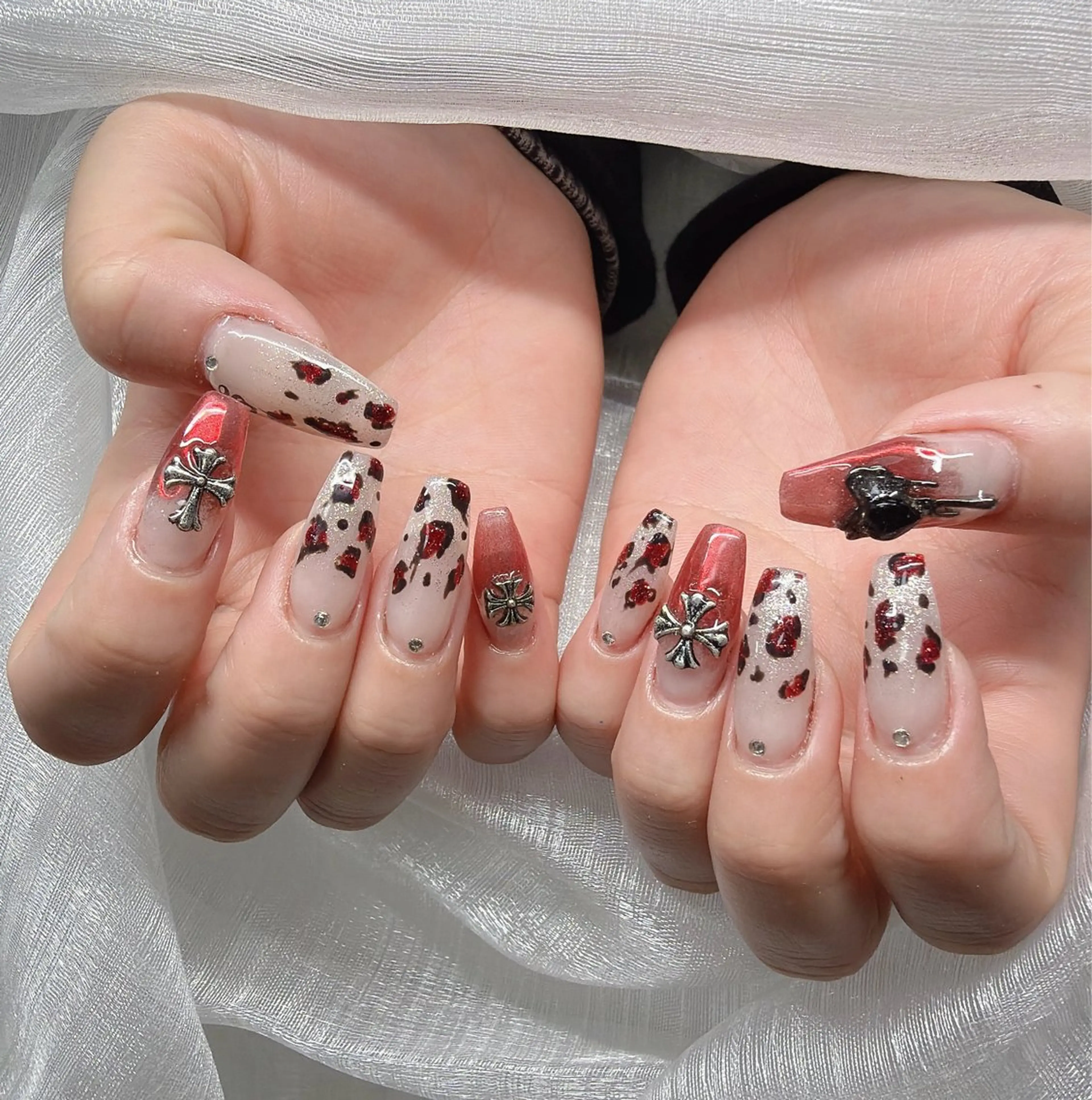 ネイル ハンドネイル Lee Nailsのネイルデザイン