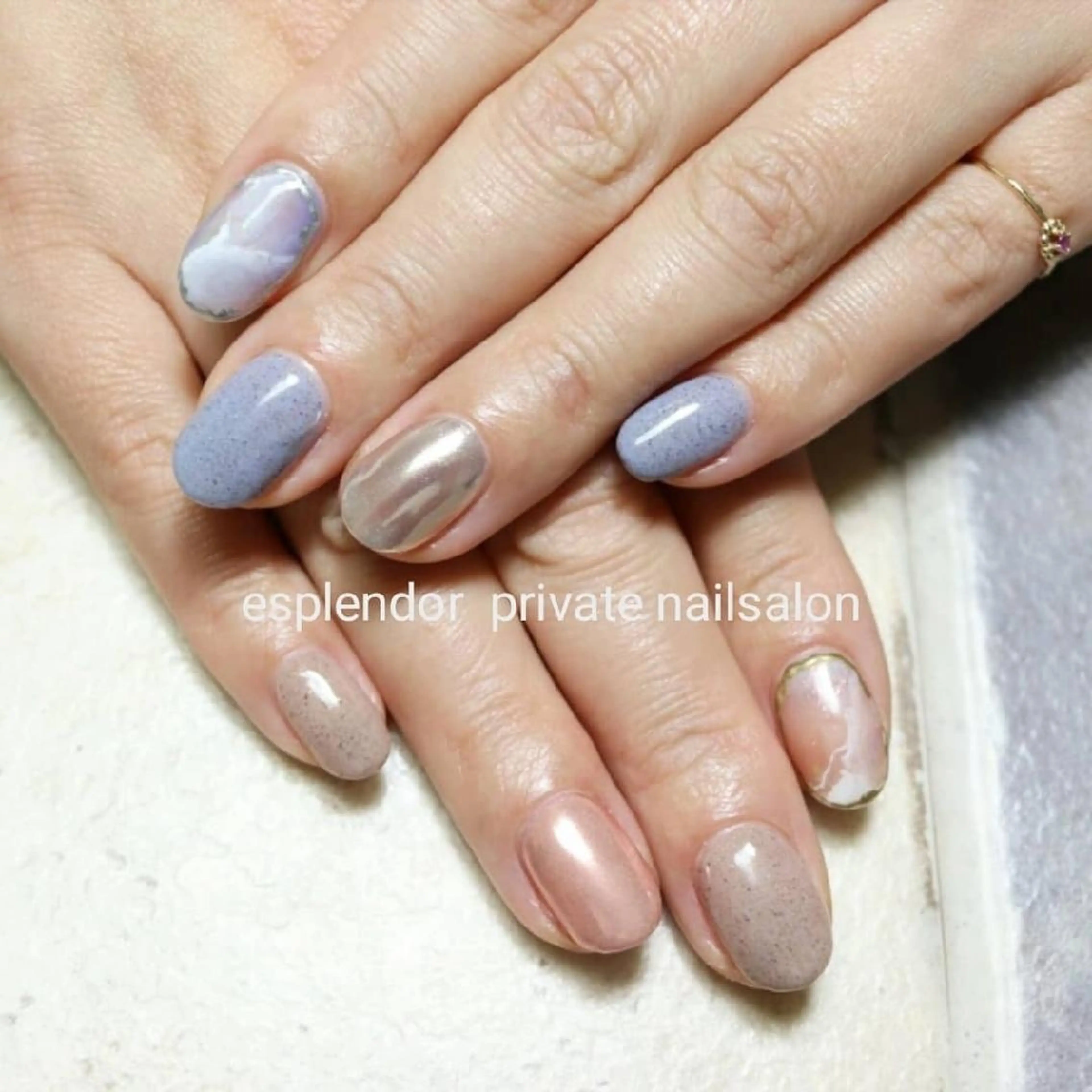ネイル ジェルネイル ミラーネイル ニュアンスネイル ハンドネイル ハンドケア esplendor  エスプレンドル所属・esplendor  エスプレンドルのネイルデザイン