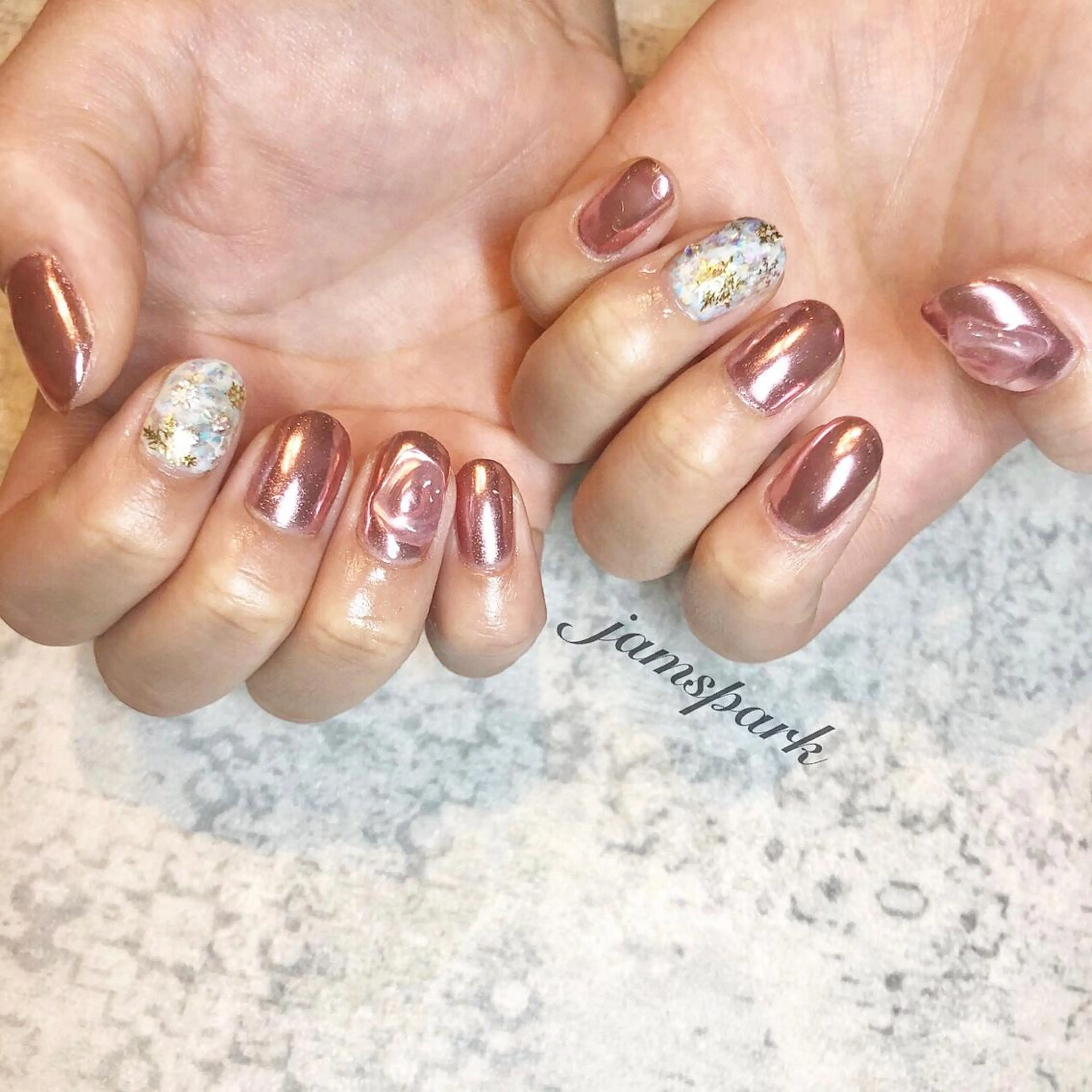 ネイル ジェルネイル ミラーネイル ニュアンスネイル ピンク 冬ネイル ハンドネイル jamspark ✨のネイルデザイン