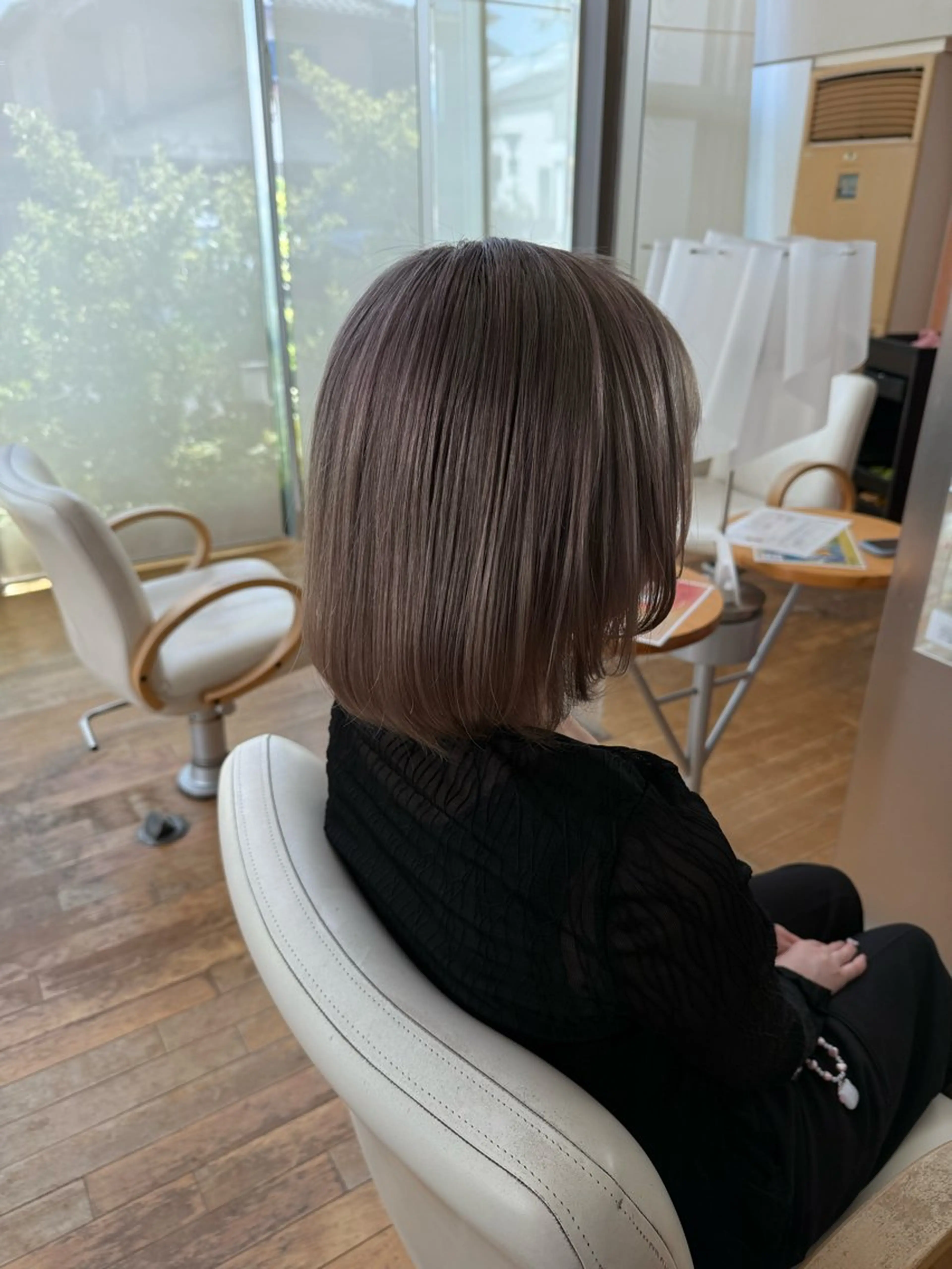 ショート カラー 山本 瑠華のヘアスタイル