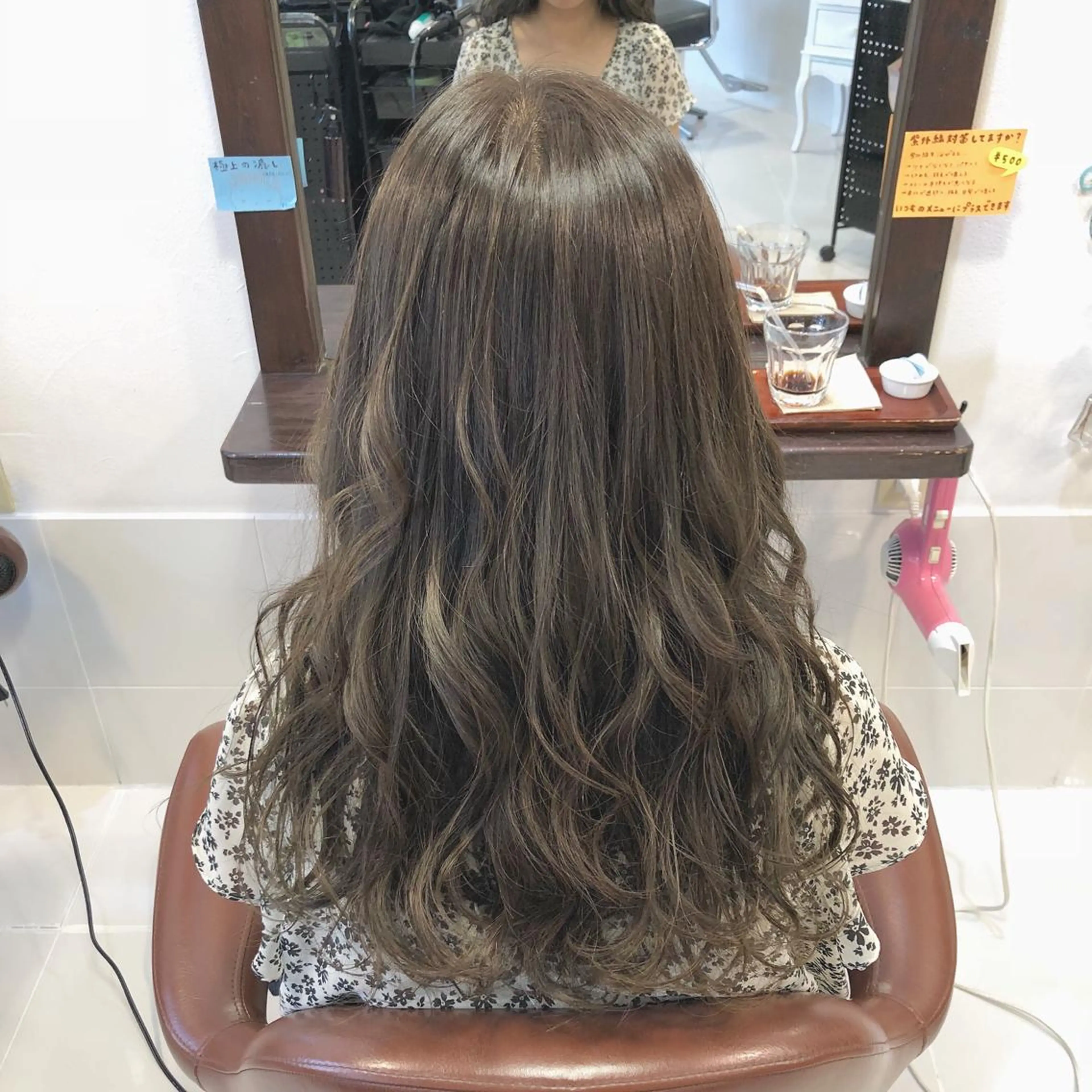 ロング カラー ブルーカラー ブルージュ ハイライトカラー ハイライト カット ヘアカラー トリートメント N°+aero 🦔近藤　のぞみ🦔のヘアスタイル