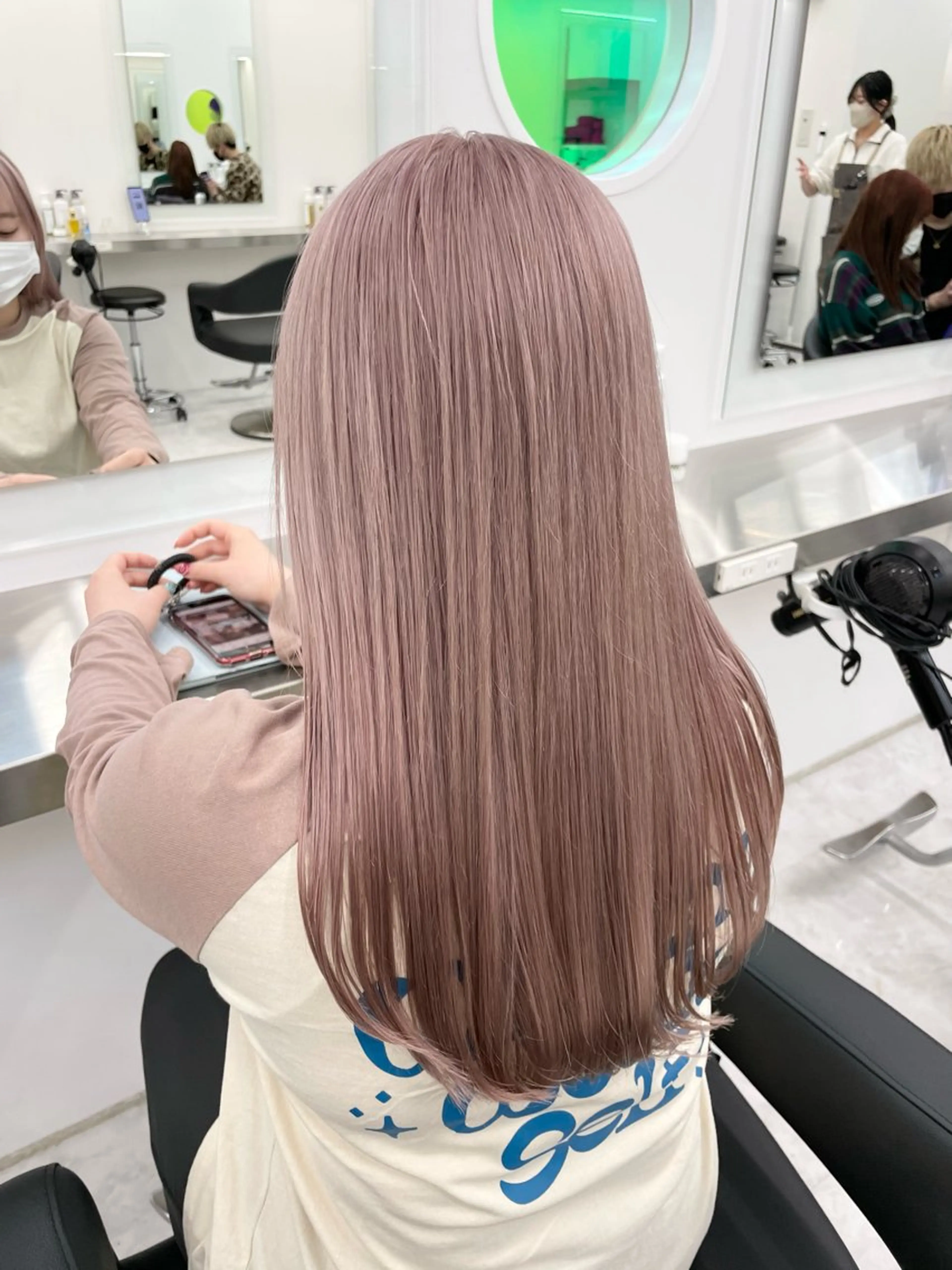 セミロング カラー ヘアカラー トリートメント ヘッドスパ ヘアセット 透明感/グレージュ/ ミルクティー/ユウトのヘアスタイル