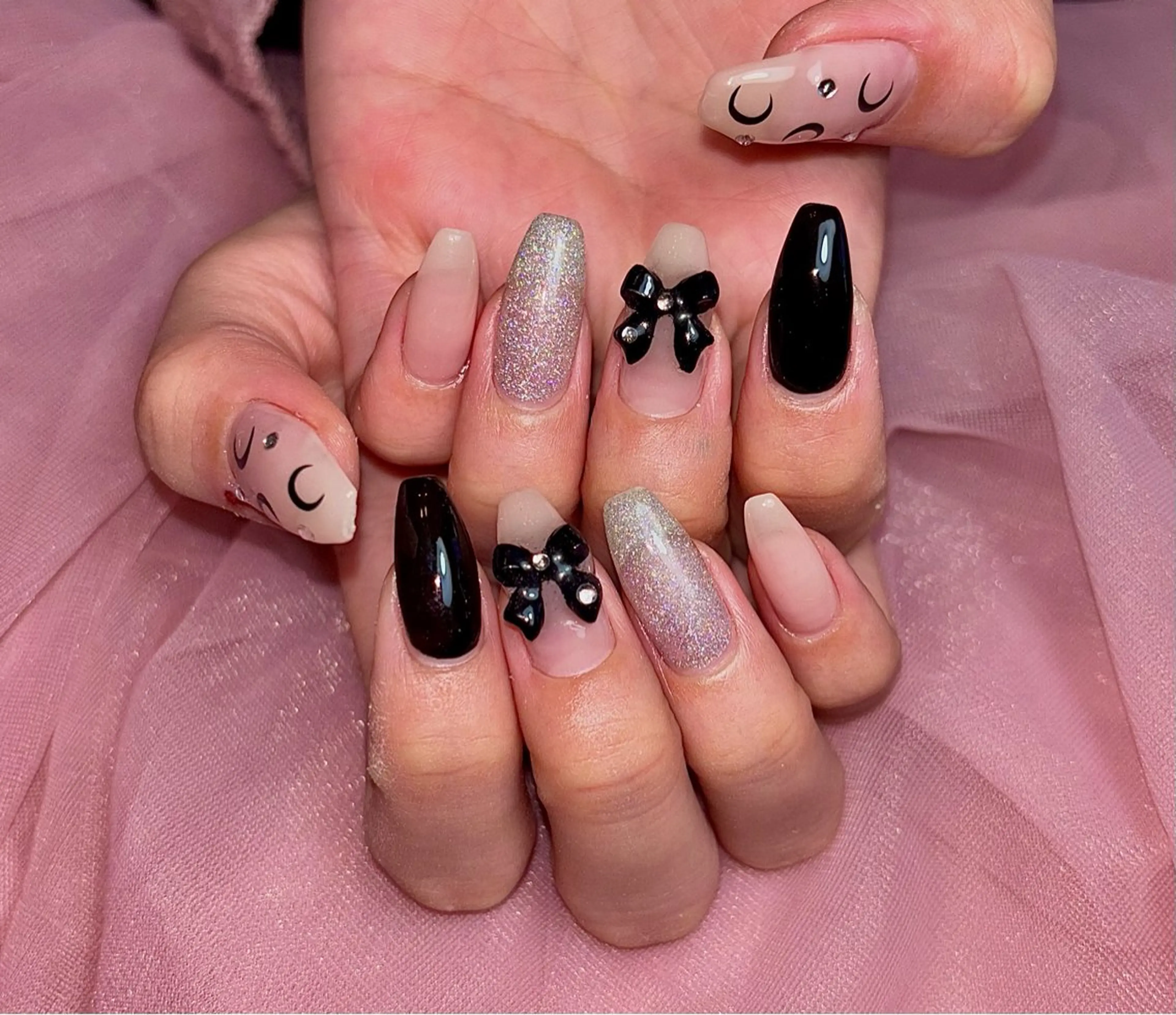 ネイル ハンドネイル 𝐁𝐞𝐥𝐥 𝐦𝐞のネイルデザイン