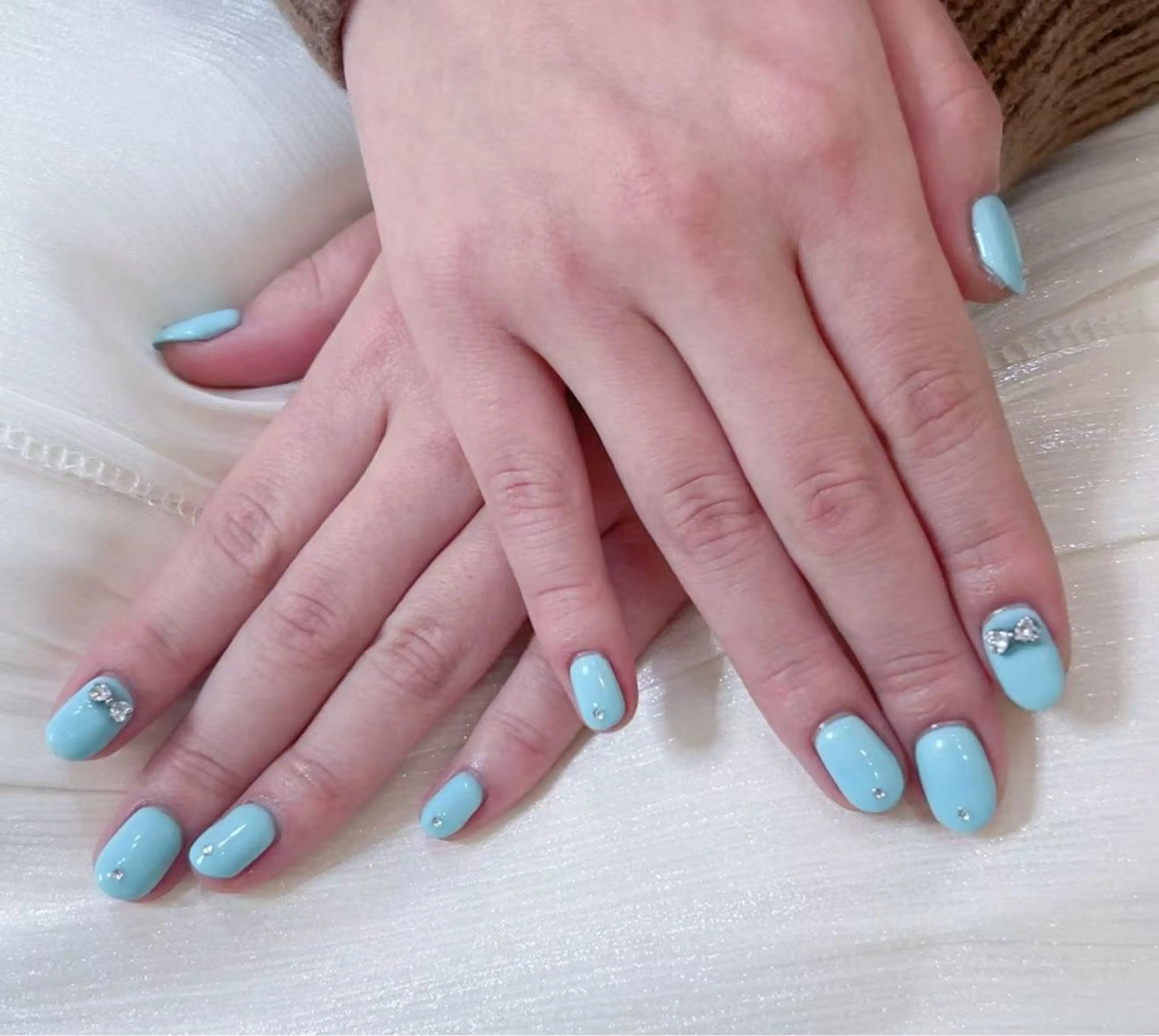 ネイル チークネイル 長さ出し フラワーネイル フレンチネイル ガーリー sun nail池袋 モデル募集のネイルデザイン