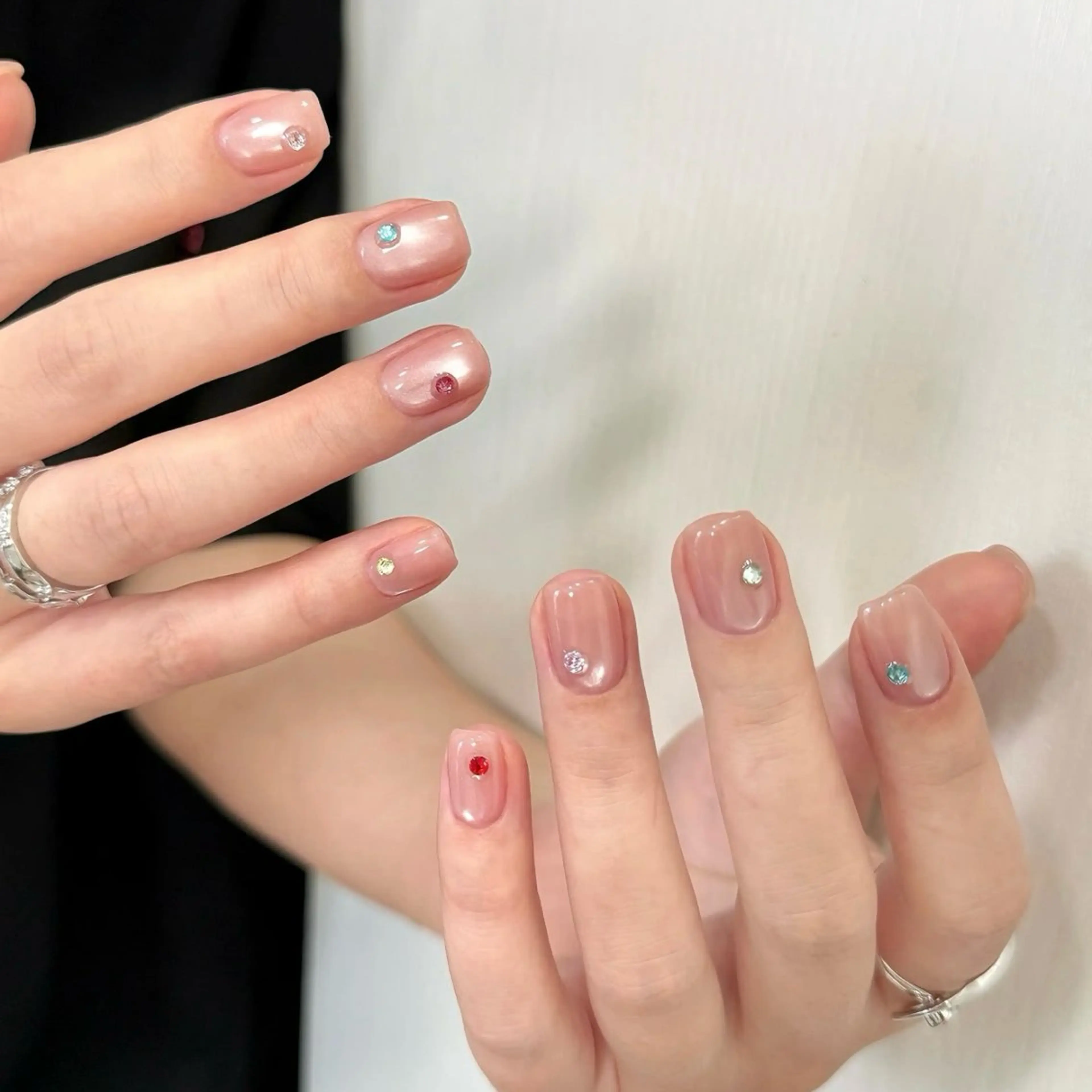 ネイル マグネットネイル マグネットワンカラー ワンカラーネイル Nail salon Amoureuse ネイルサロン アムルーズ所属・ネイリスト ミクのネイルデザイン