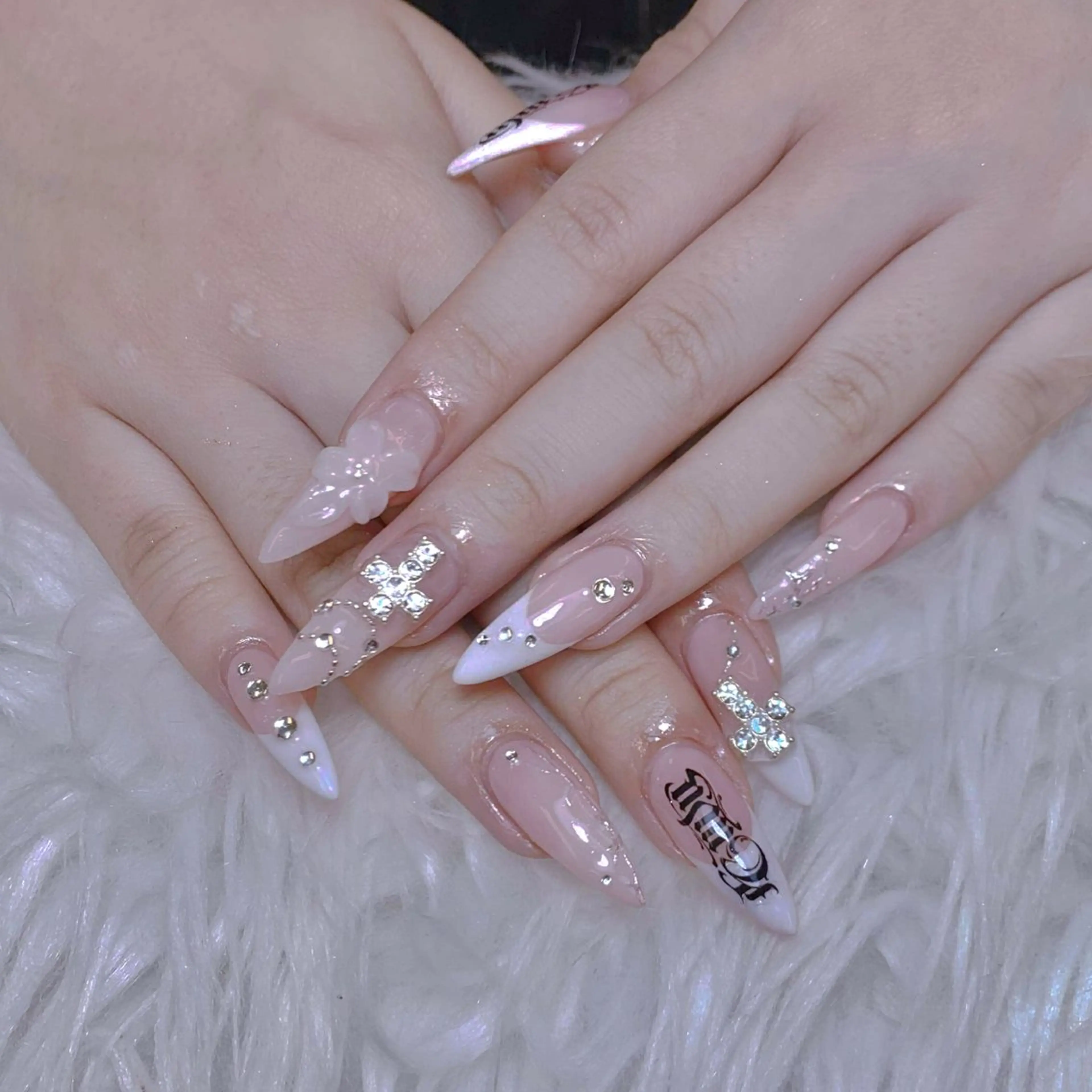 ネイル ハンドネイル ANH NAIL ゴテゴテ専門店💎のネイルデザイン