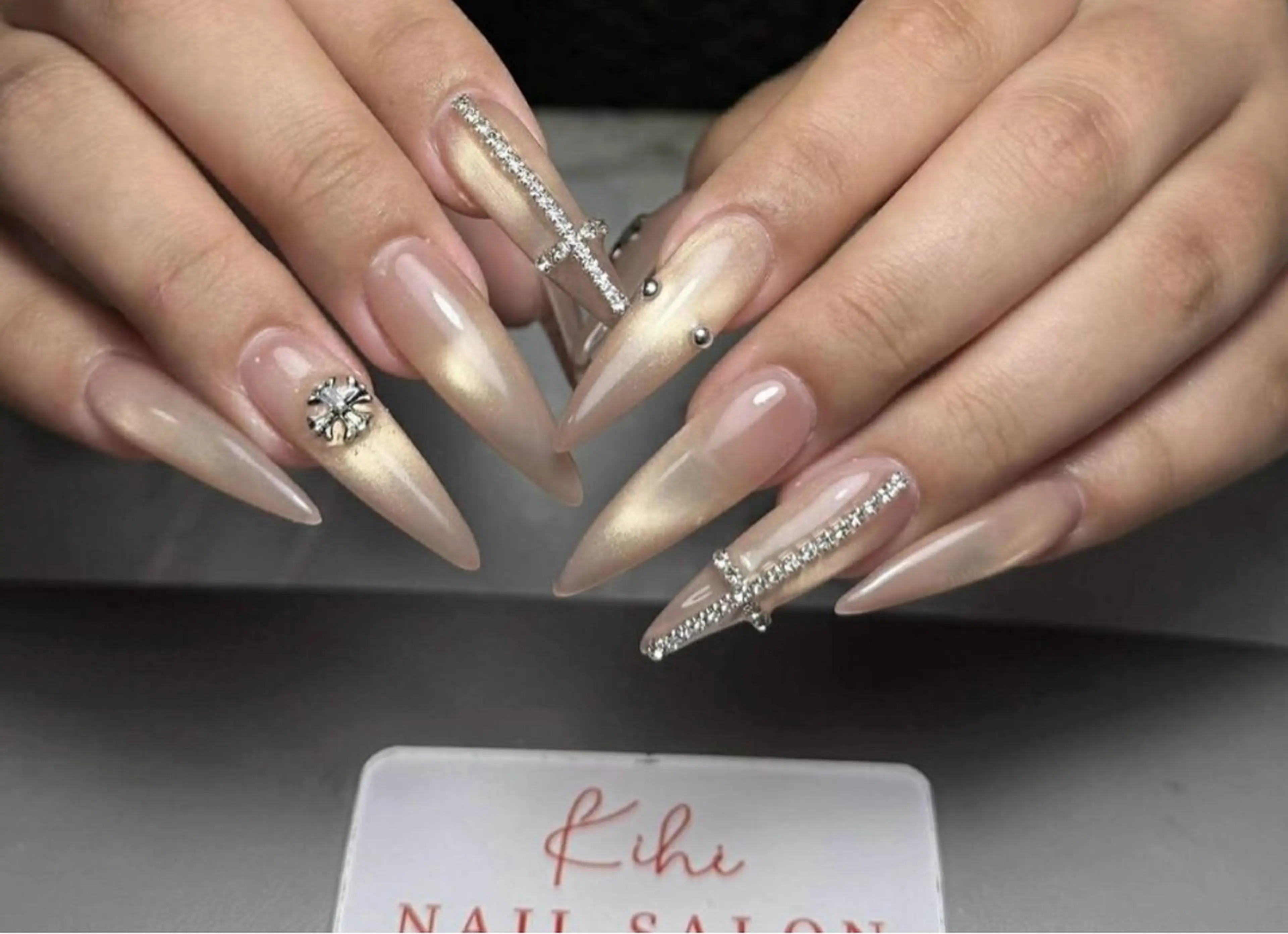 ネイル ハンドネイル 小林 あゆみのネイルデザイン