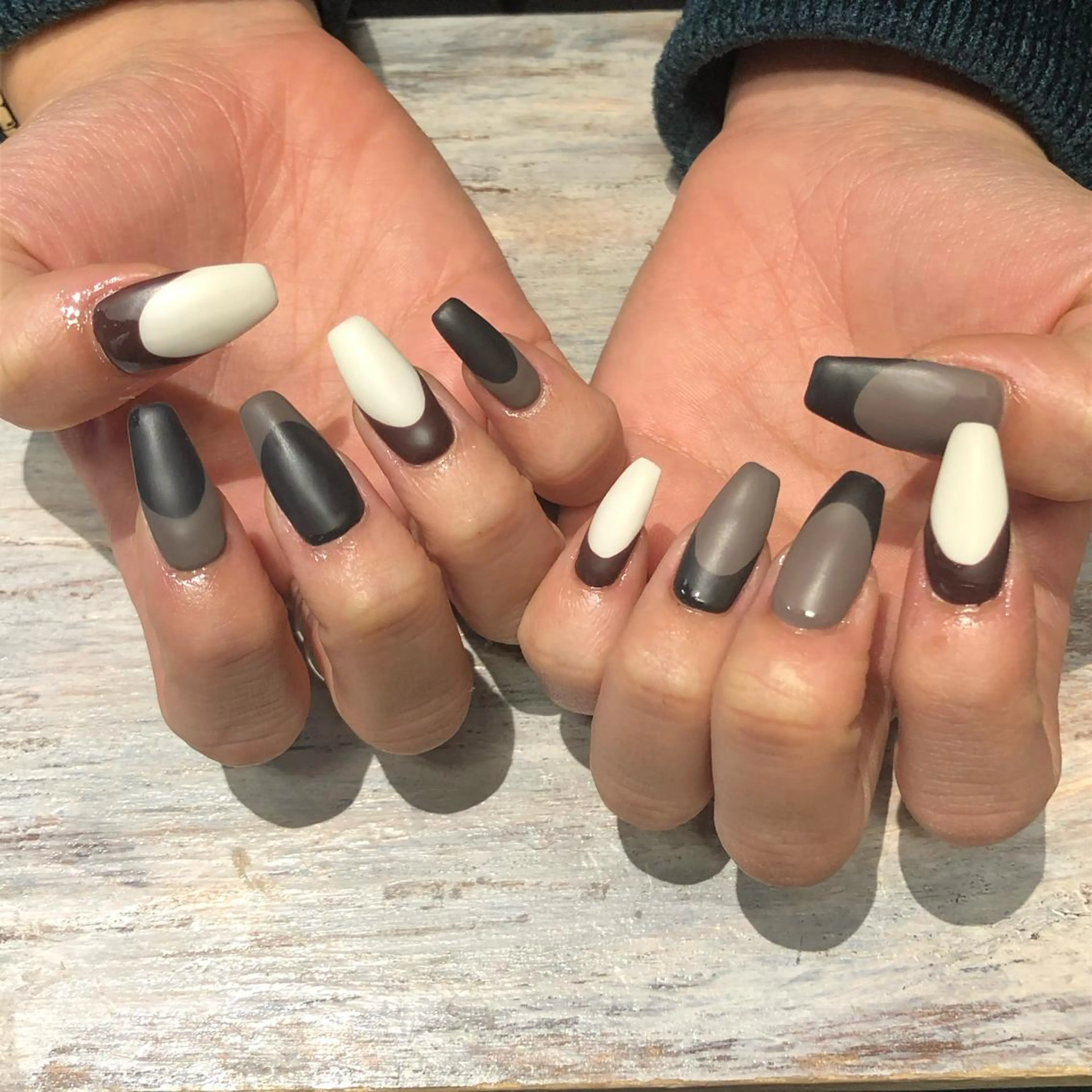 ネイル crestnail所属・小林 束紗のネイルデザイン