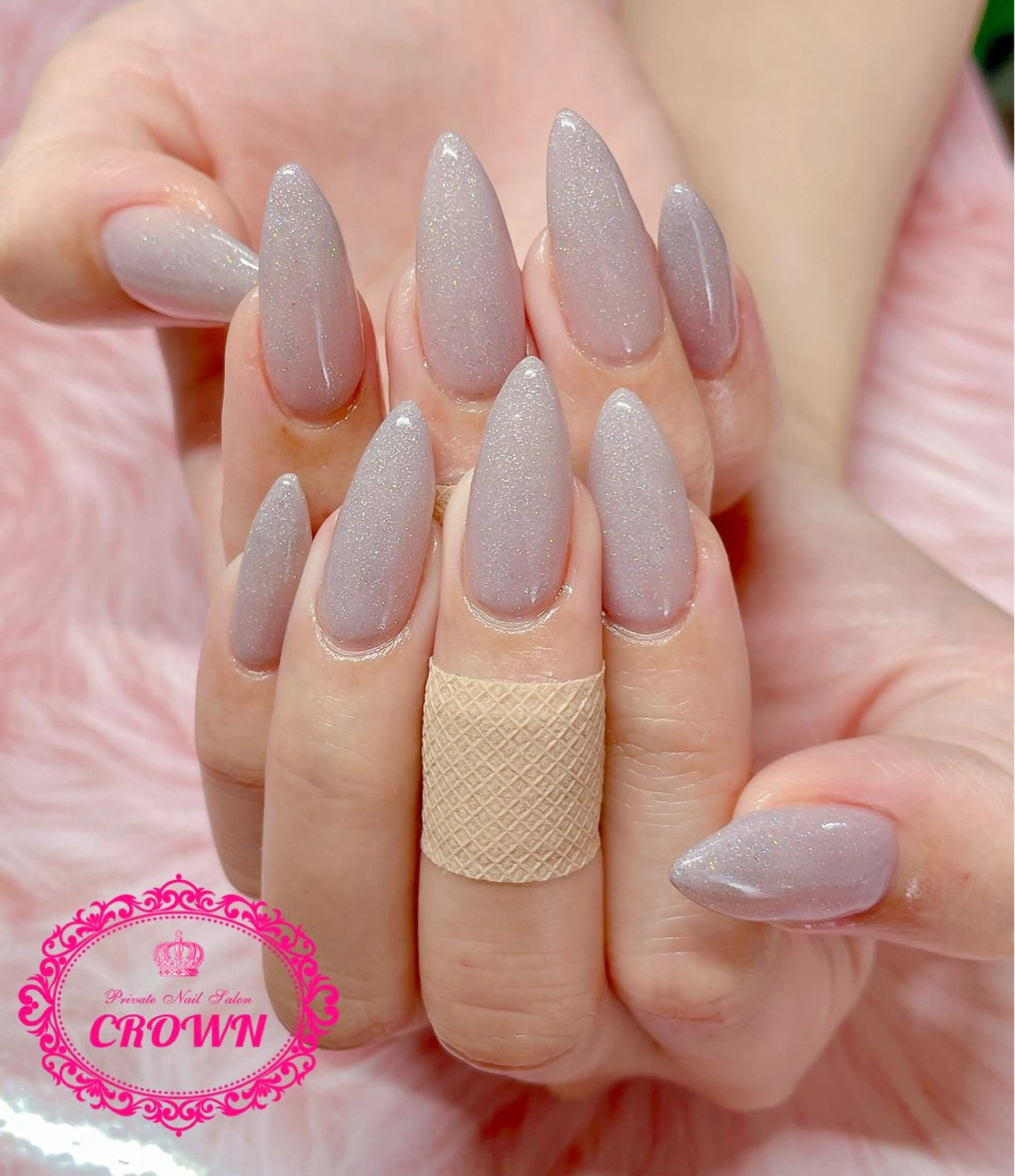 ネイル CROWN プライベートサロンのネイルデザイン