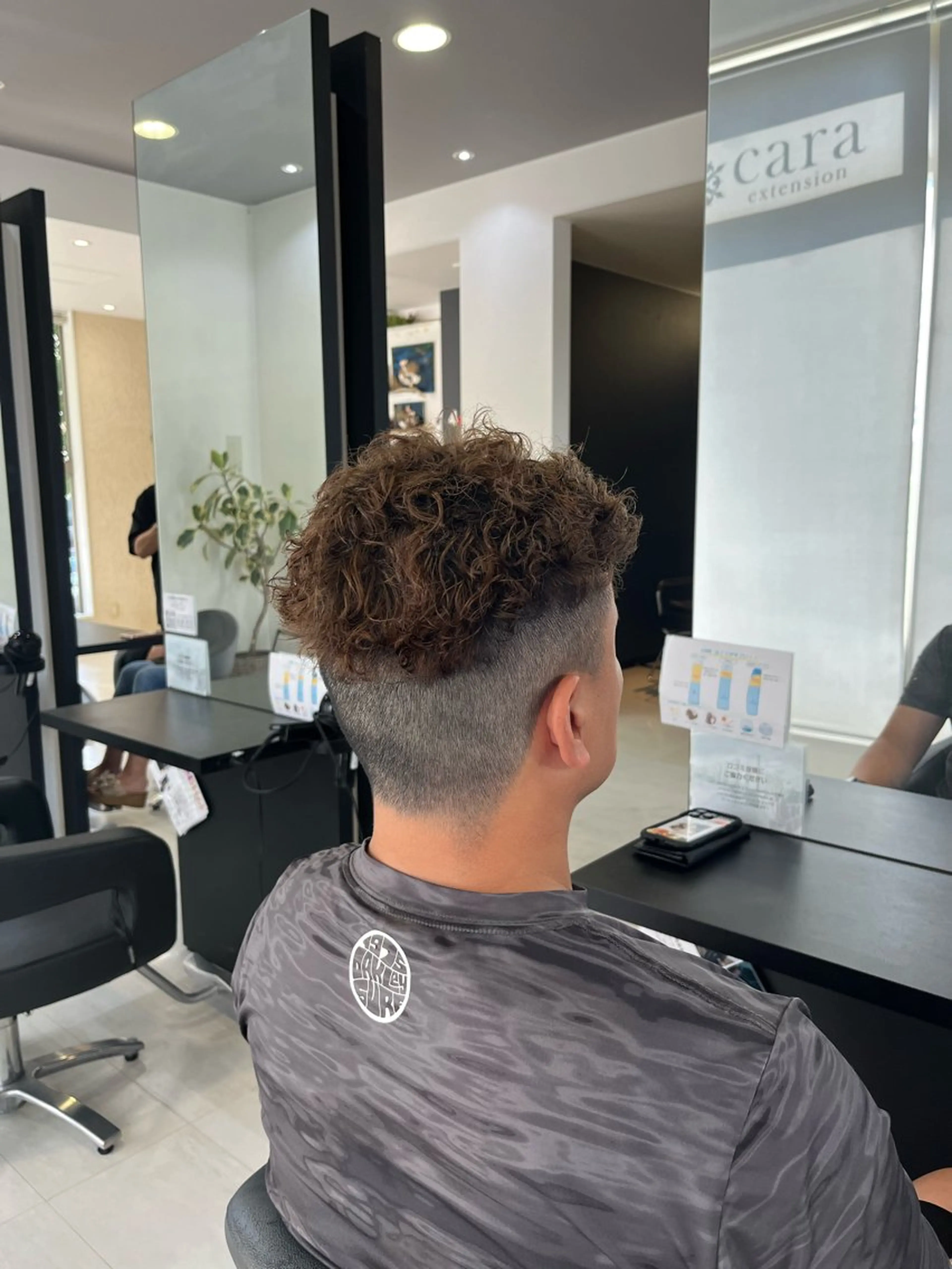 ショート パーマ メンズ 諸岡 玲のヘアスタイル