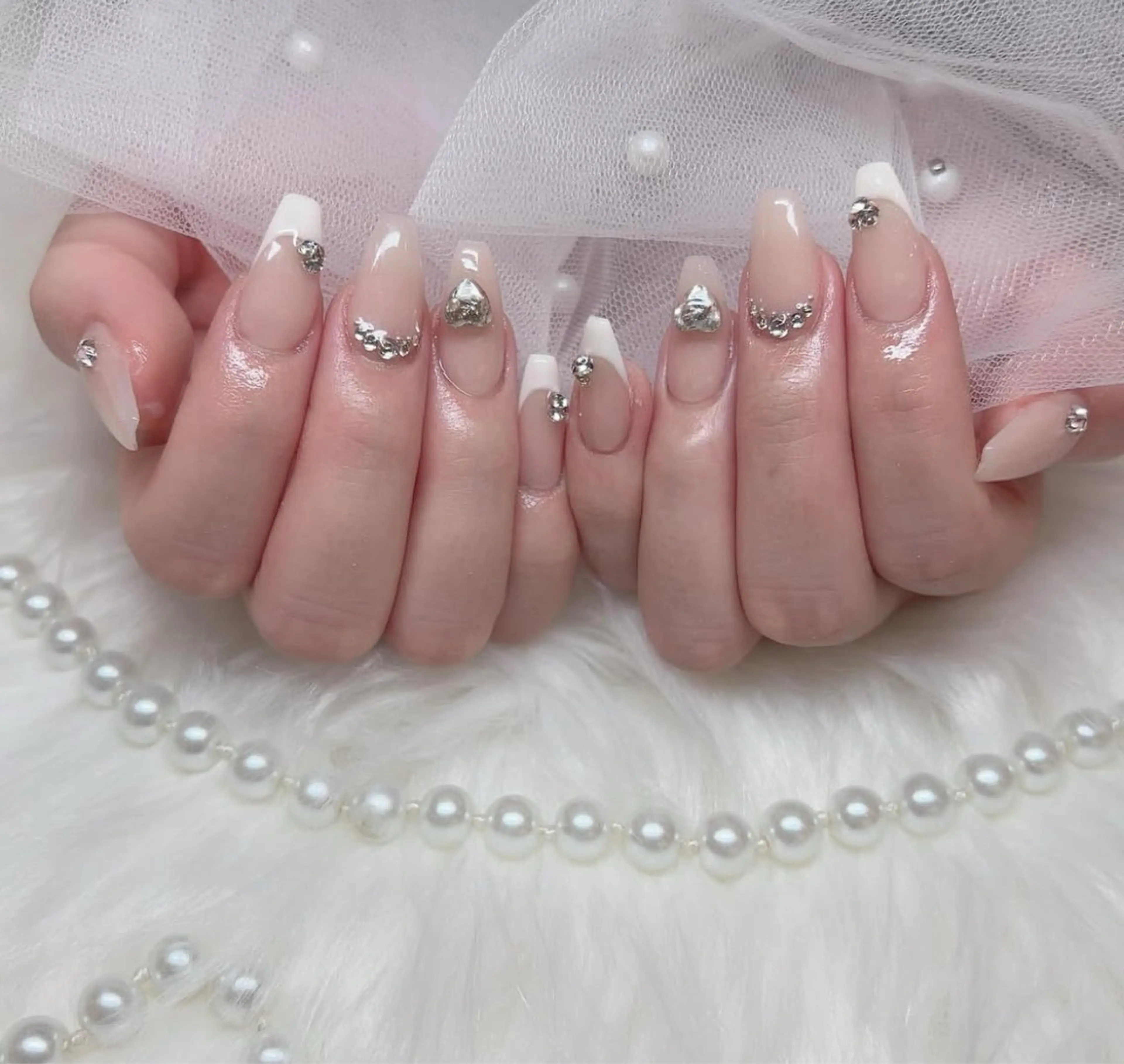 ネイル アートネイル フラワーネイル フレンチネイル ジェルネイル グラデーション ハンドネイル Ryunail所属・Ryu Nail NekoChanのネイルデザイン