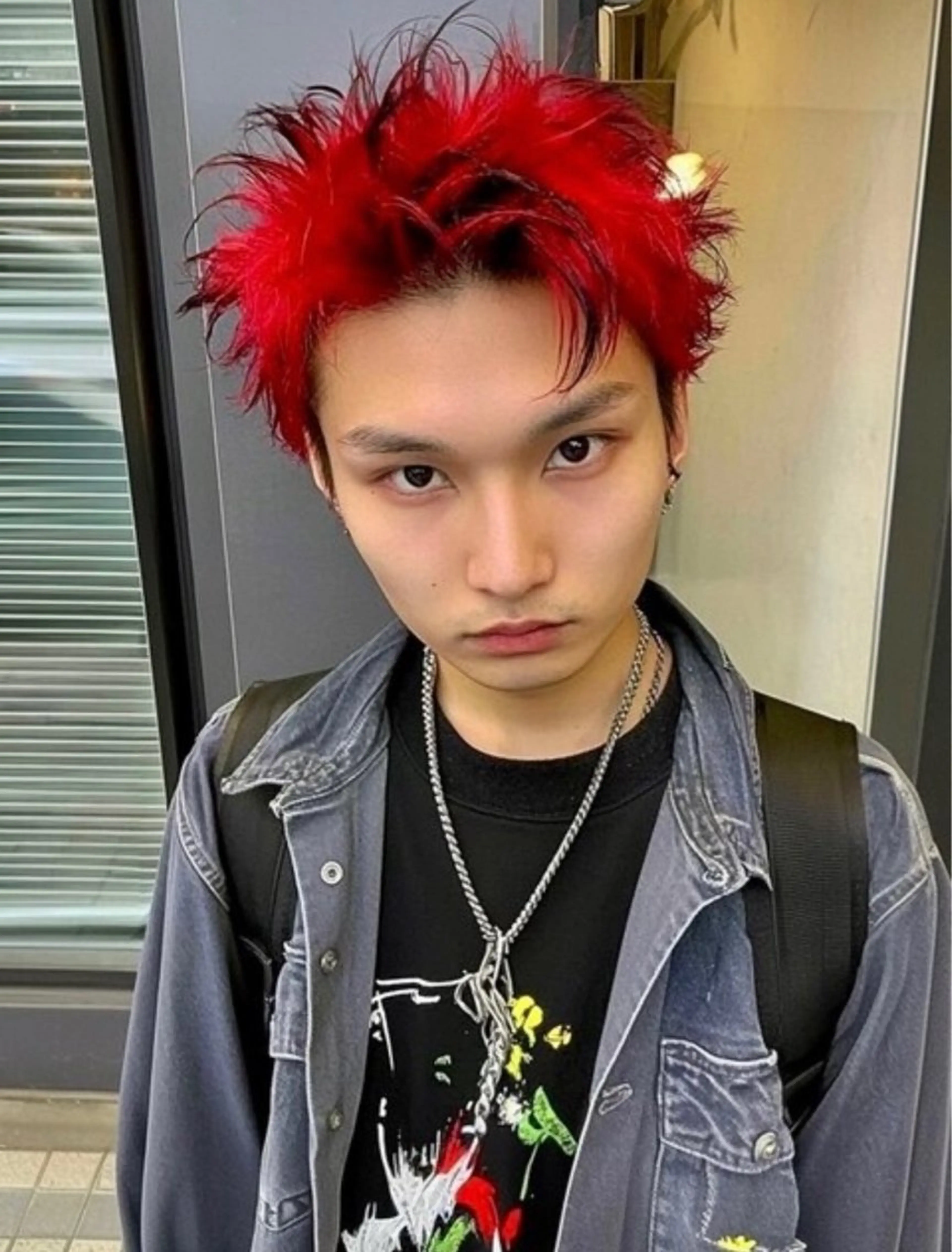 カラー メンズ 鈴木 颯人のヘアスタイル