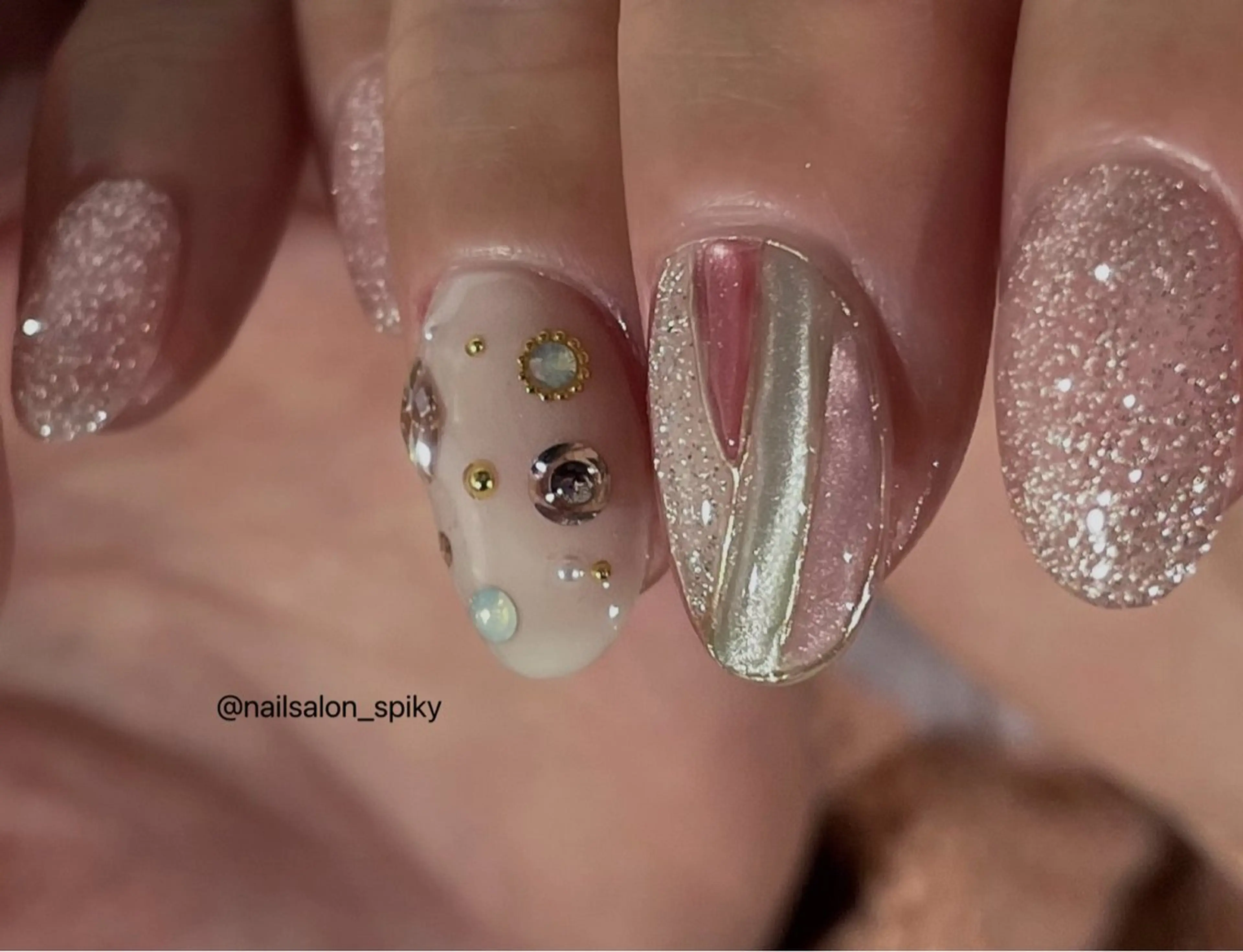 ネイル Spiky とうげ ふうかのネイルデザイン