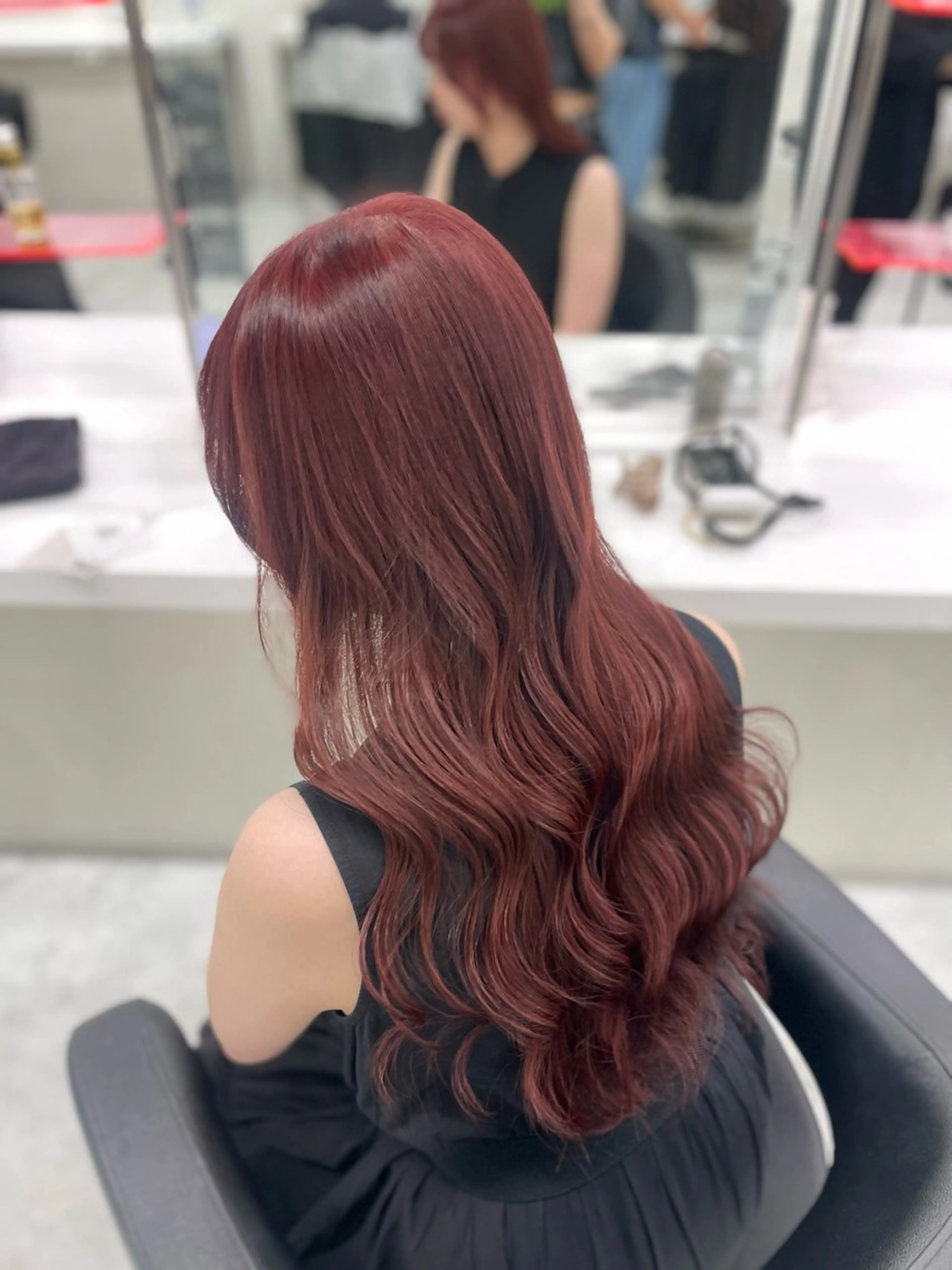 ロング カラー ハイトーン🤍ブロン ド🤍MISAKIのヘアスタイル