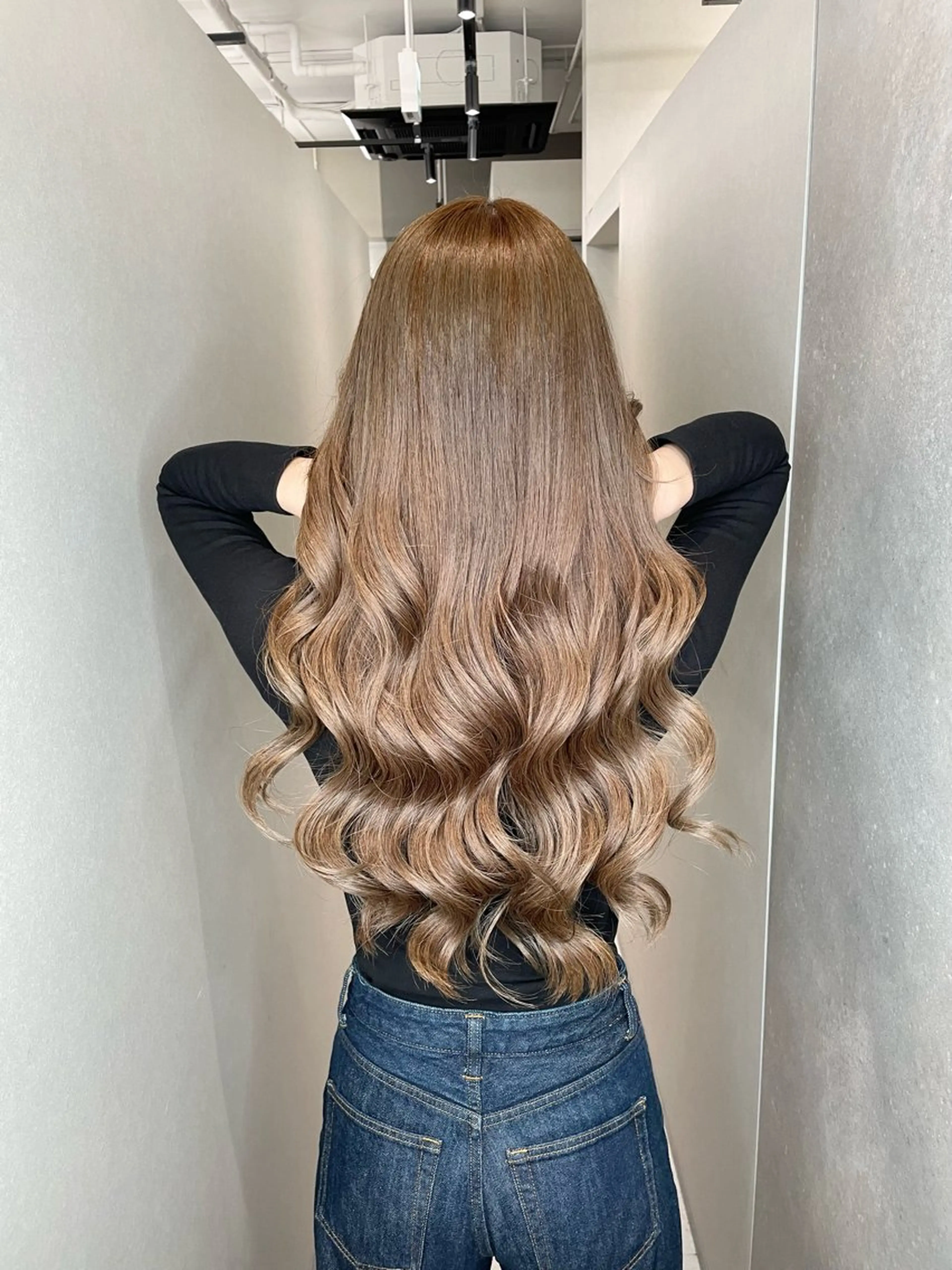 ロング カラー ブリーチ 透明感カラー デート ヘアカラー トリートメント BOOTH share saron所属・今井 勝也のヘアスタイル