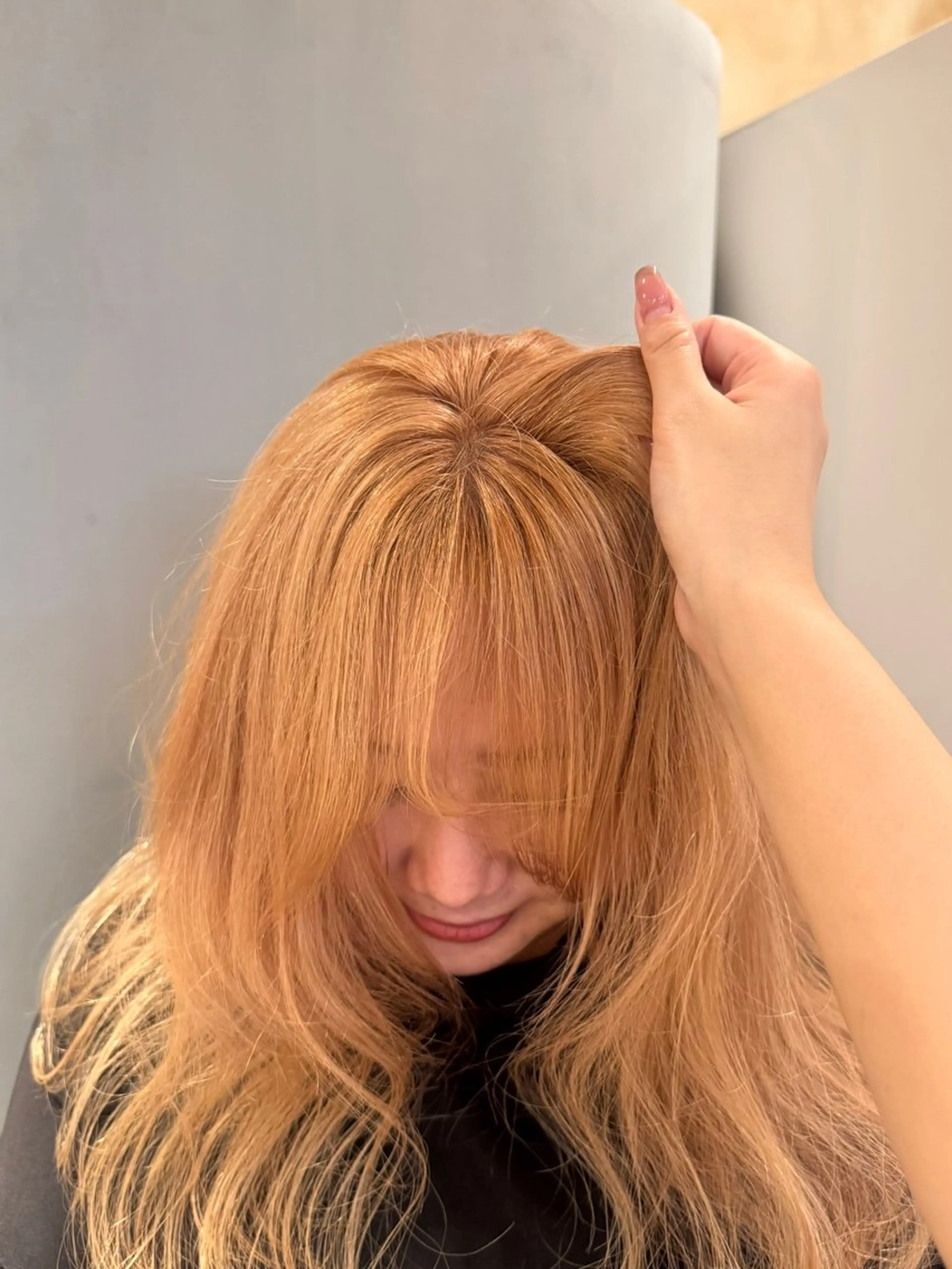 セミロング カラー ブリーチ ヘアカラー lot Karen / 心斎橋のヘアスタイル