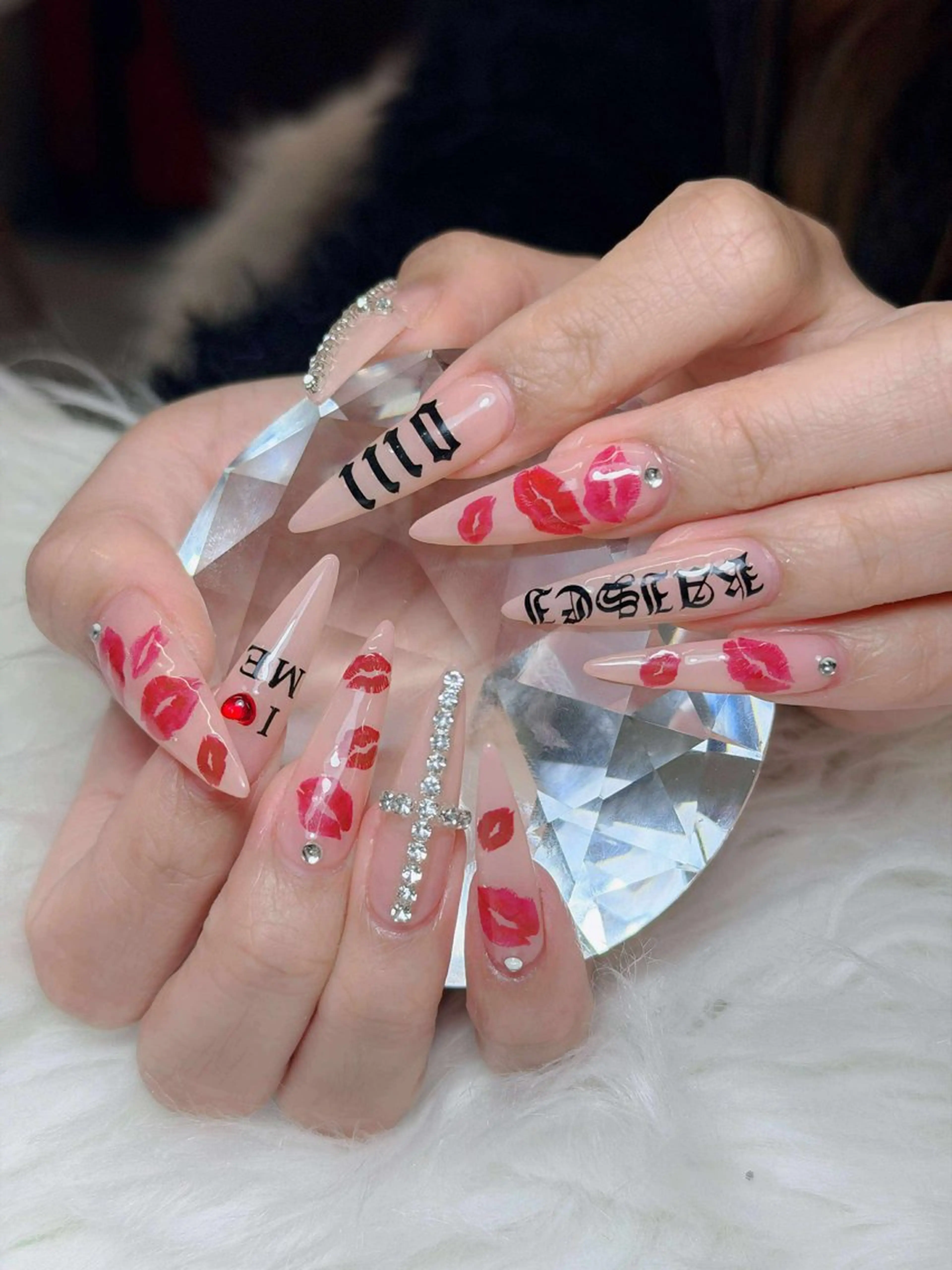 ネイル オーロラネイル チークネイル フットネイル フレンチネイル ハロウィン ハンドネイル Lumi Nail 新大久保3‘のネイルデザイン