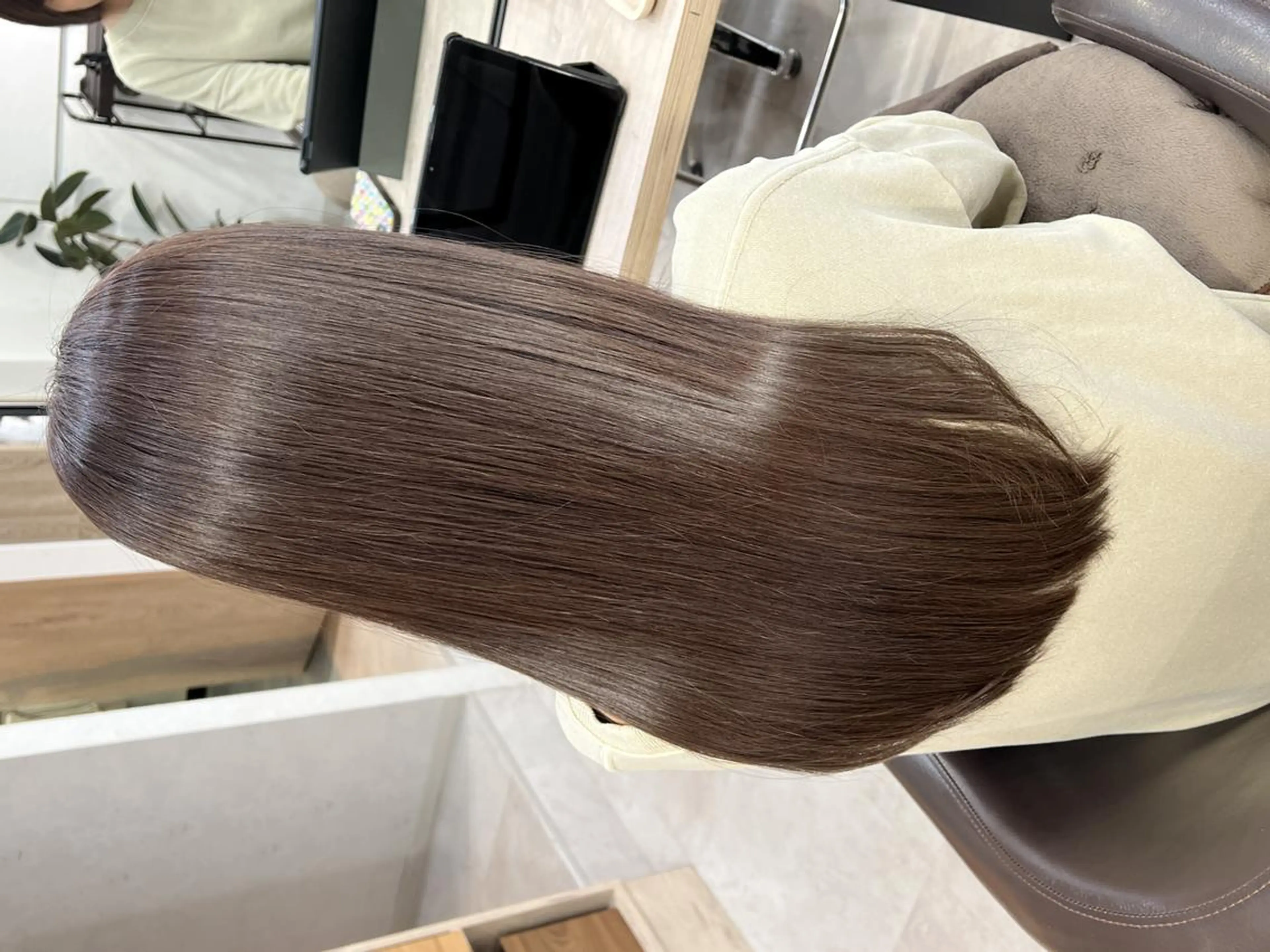 ロング ボブ 髪質改善 韓国風ヘア レイヤーカット 縮毛矯正 髪質改善/艶カラー 縮毛矯正/山本由梨のヘアスタイル