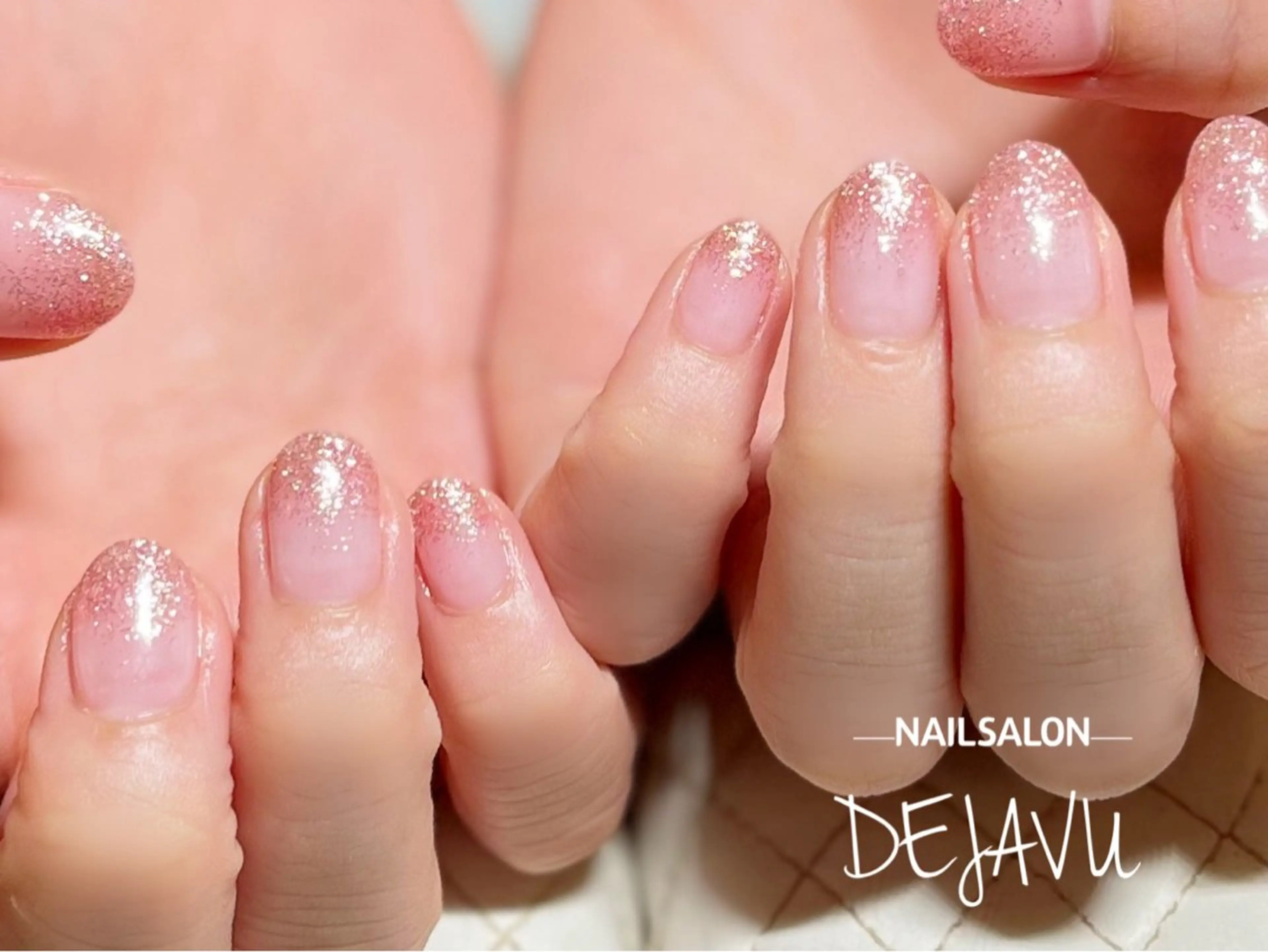 ネイル グラデーション ラメ(グリッター) ハンドネイル Dejavu所属・Nail salon Dejavu 🌿のネイルデザイン