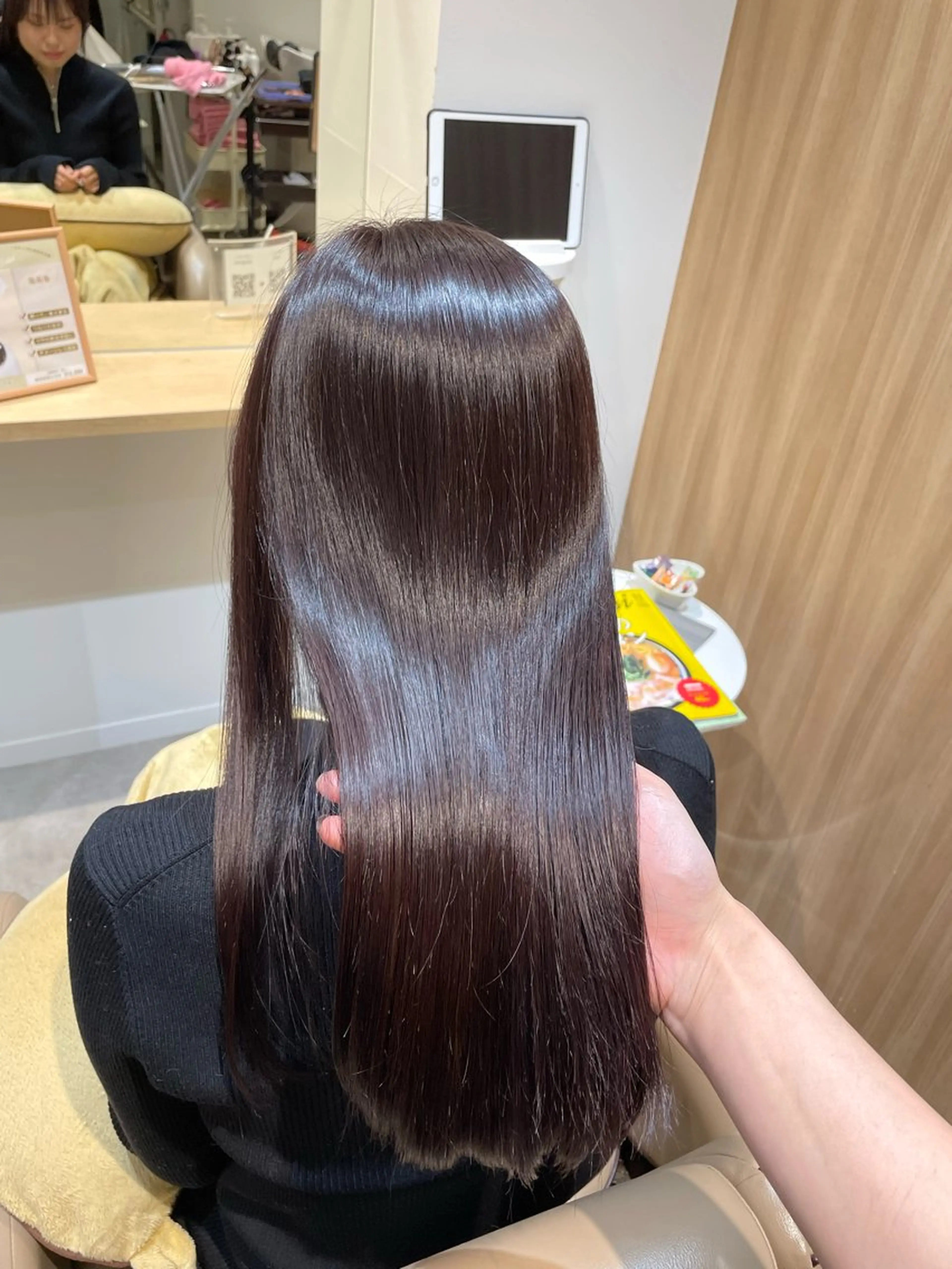 ロング カラー 透明感カラー ラベンダーカラー MIKU .のヘアスタイル