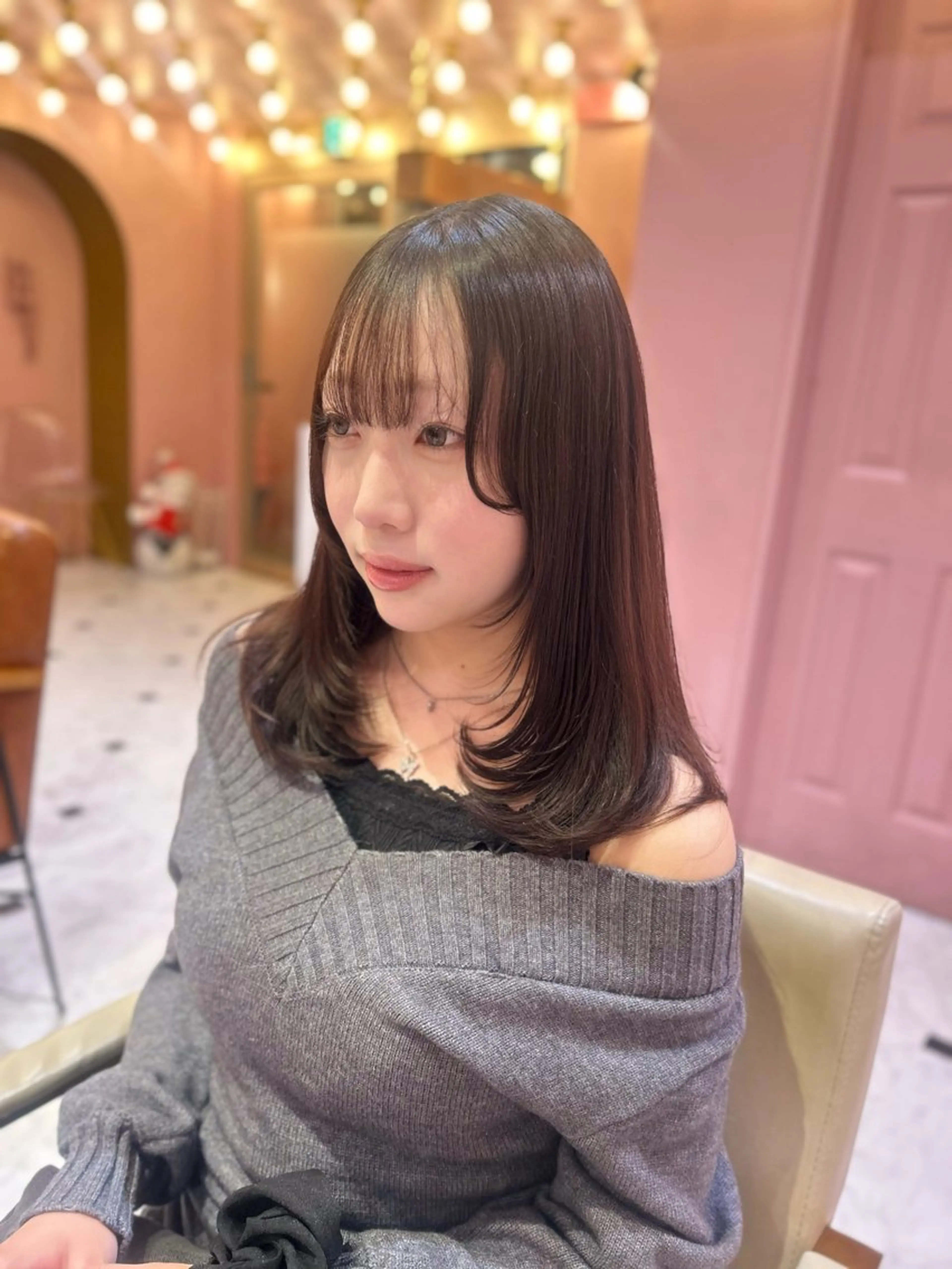 ミディアム fish所属・横浜/レイヤー/ボブ shiira👼🏻のヘアスタイル