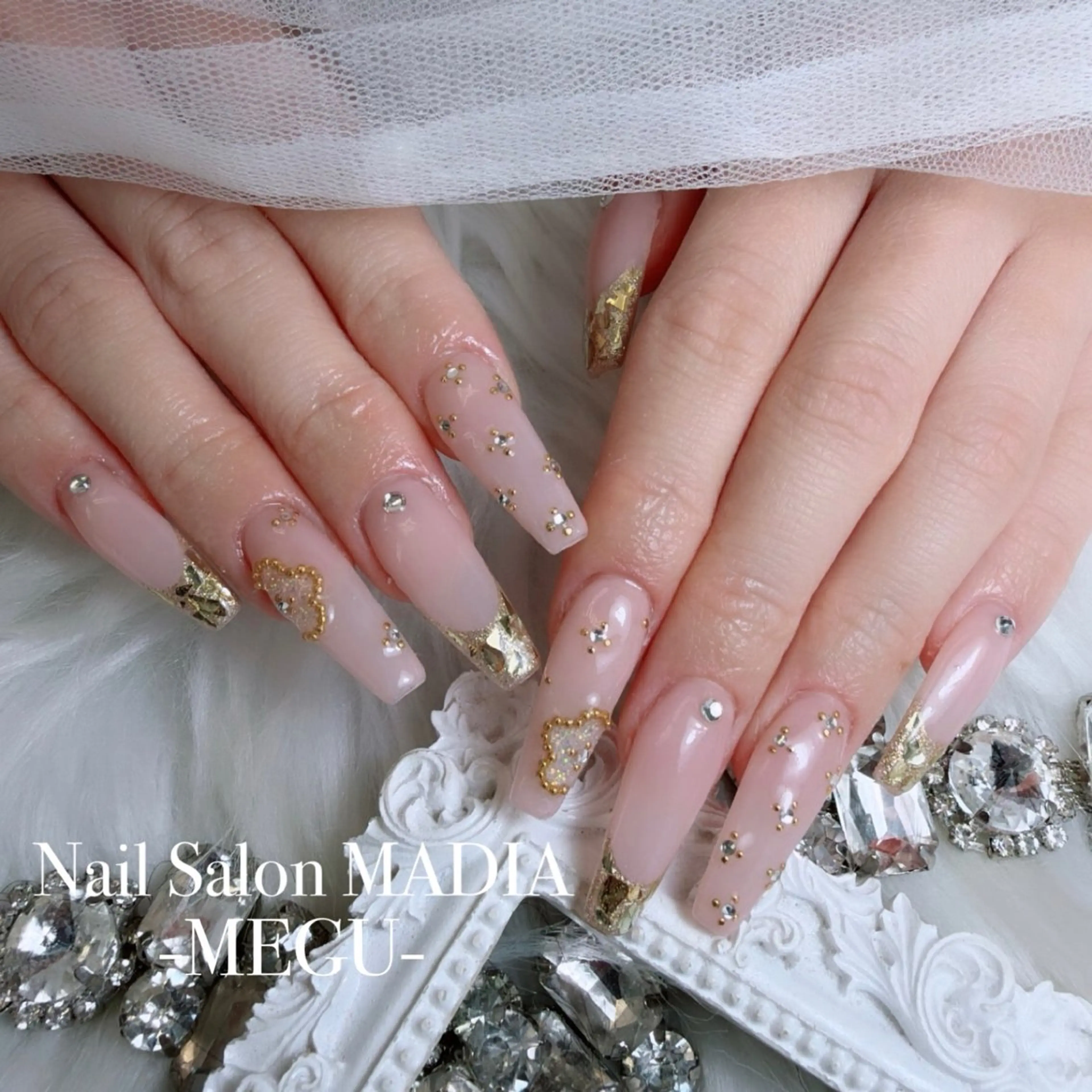 ネイル MADIA藤沢所属・MADIA MEGUのネイルデザイン