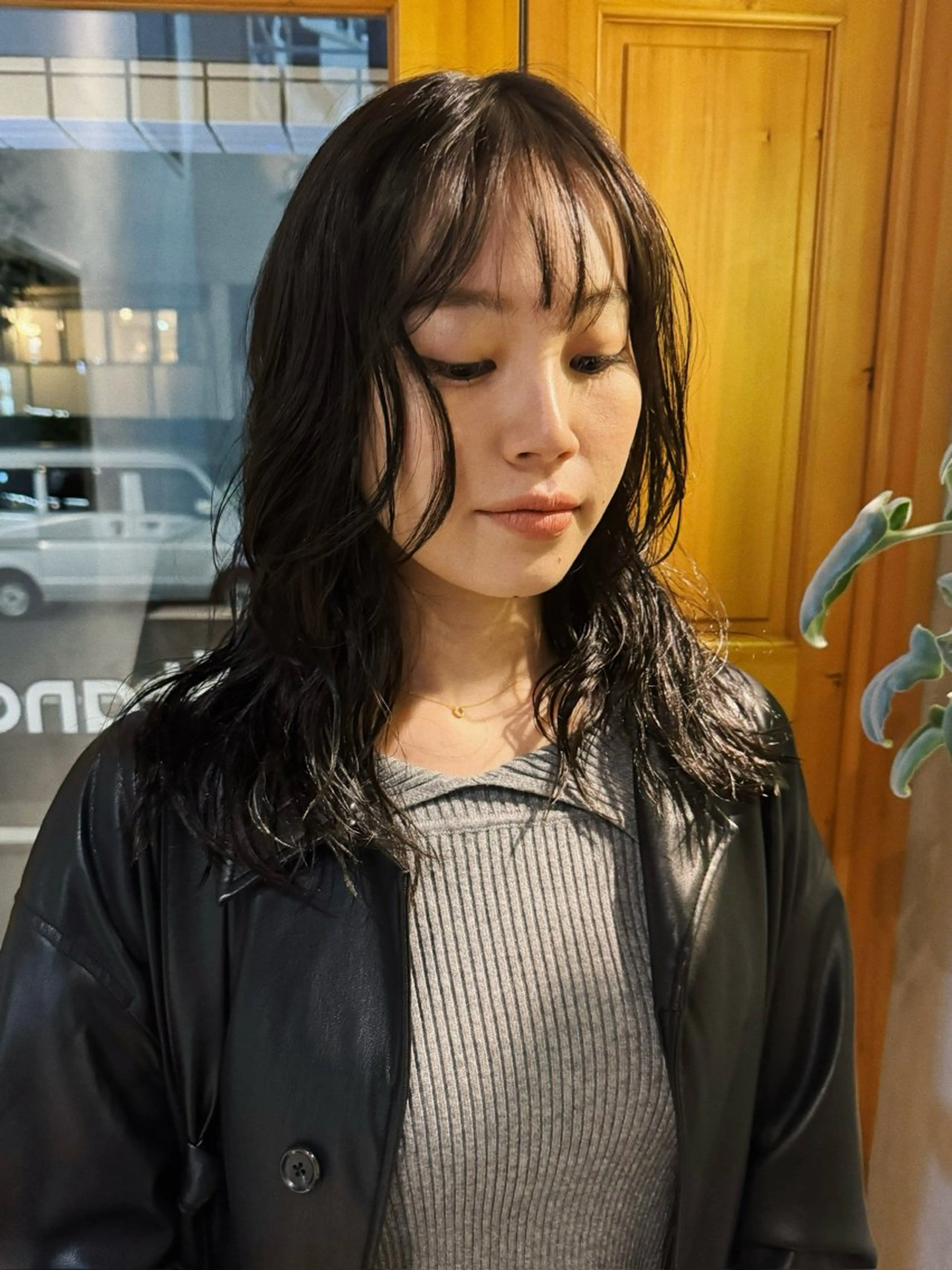 ミディアム カラー ヘアアレンジ ミディアムレイヤー レイヤーカット カット ヘアカラー トリートメント ヘアセット stand所属・ニュアンスヘア🌔 nanakoのヘアスタイル