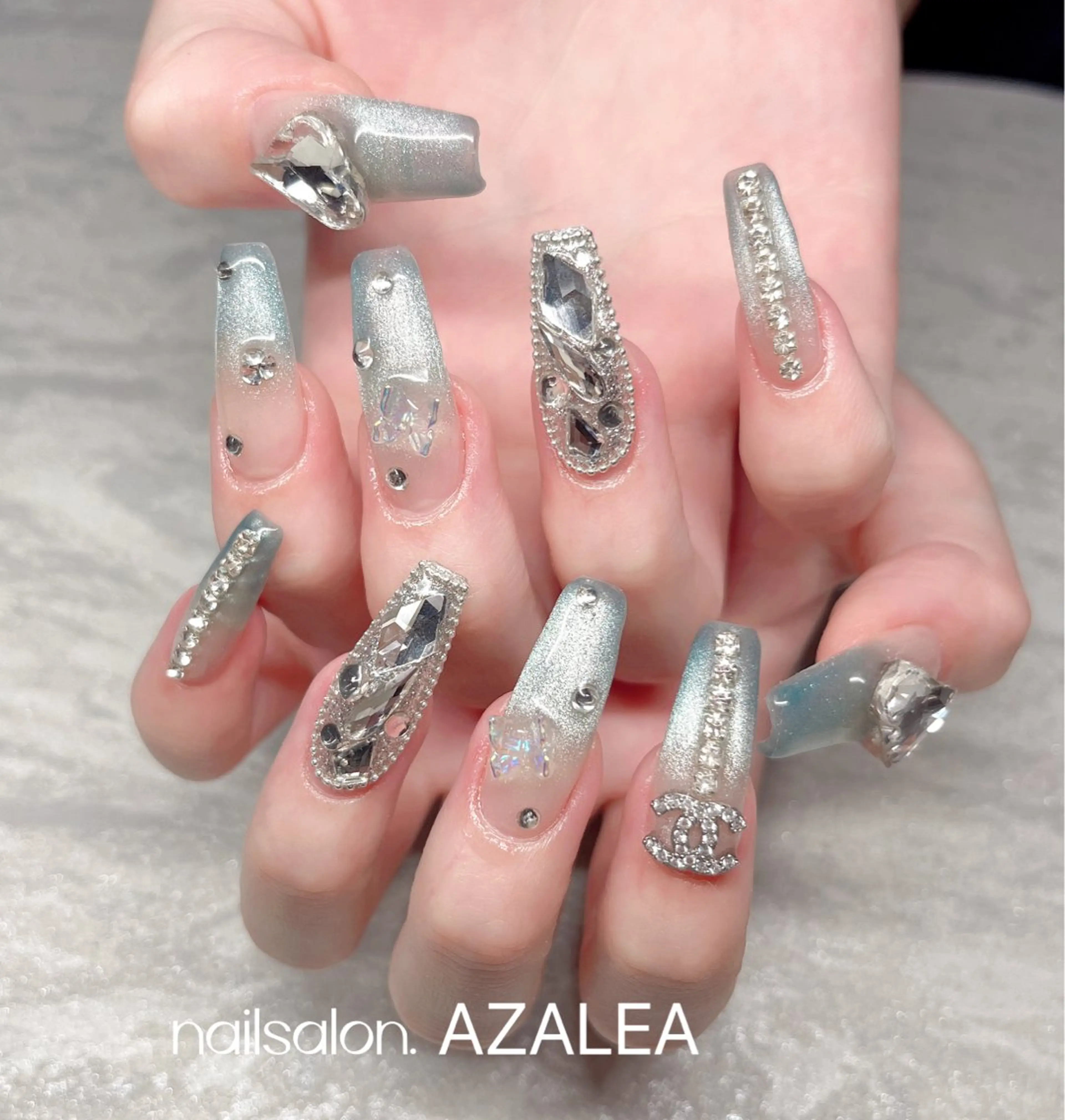 ネイル ハンドネイル R inのネイルデザイン