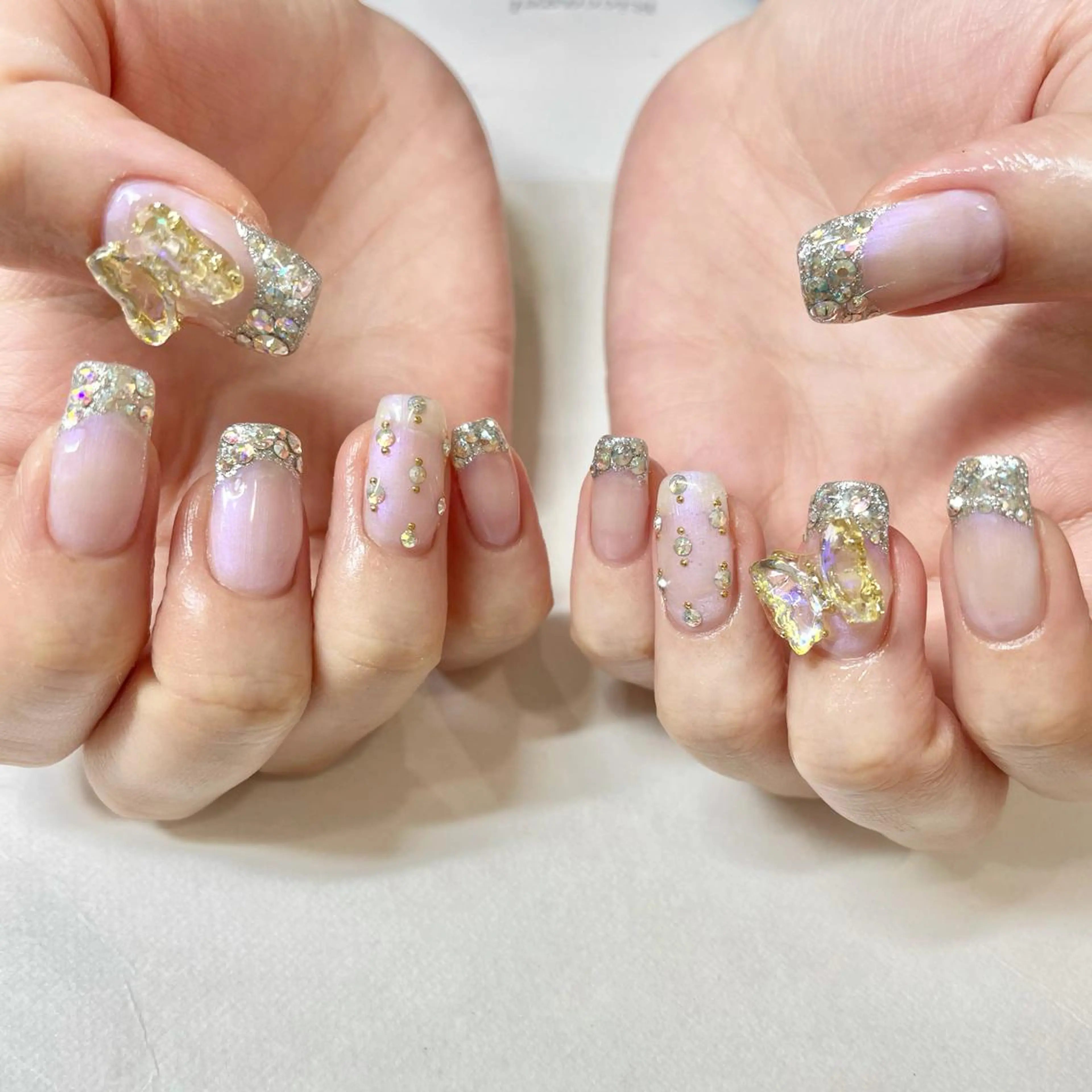 ネイル フレンチネイル キラキラネイル ハンドネイル 🎀AYAKO 🎀中韓ネイルのネイルデザイン