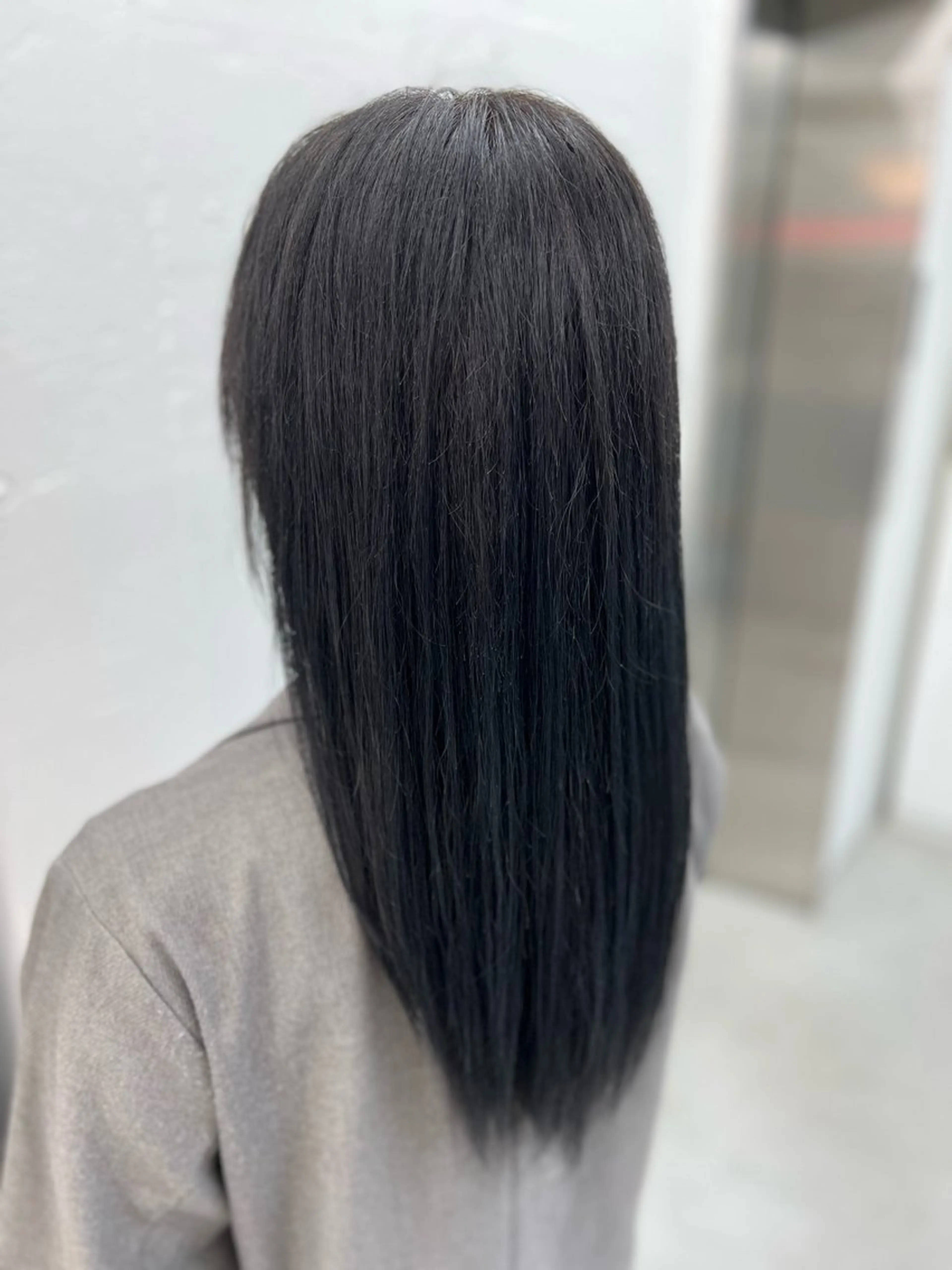 ロング カラー 黒髪 ブルーカラー ネイビーカラー ヘアカラー あすか JILLSTUDIOのヘアスタイル