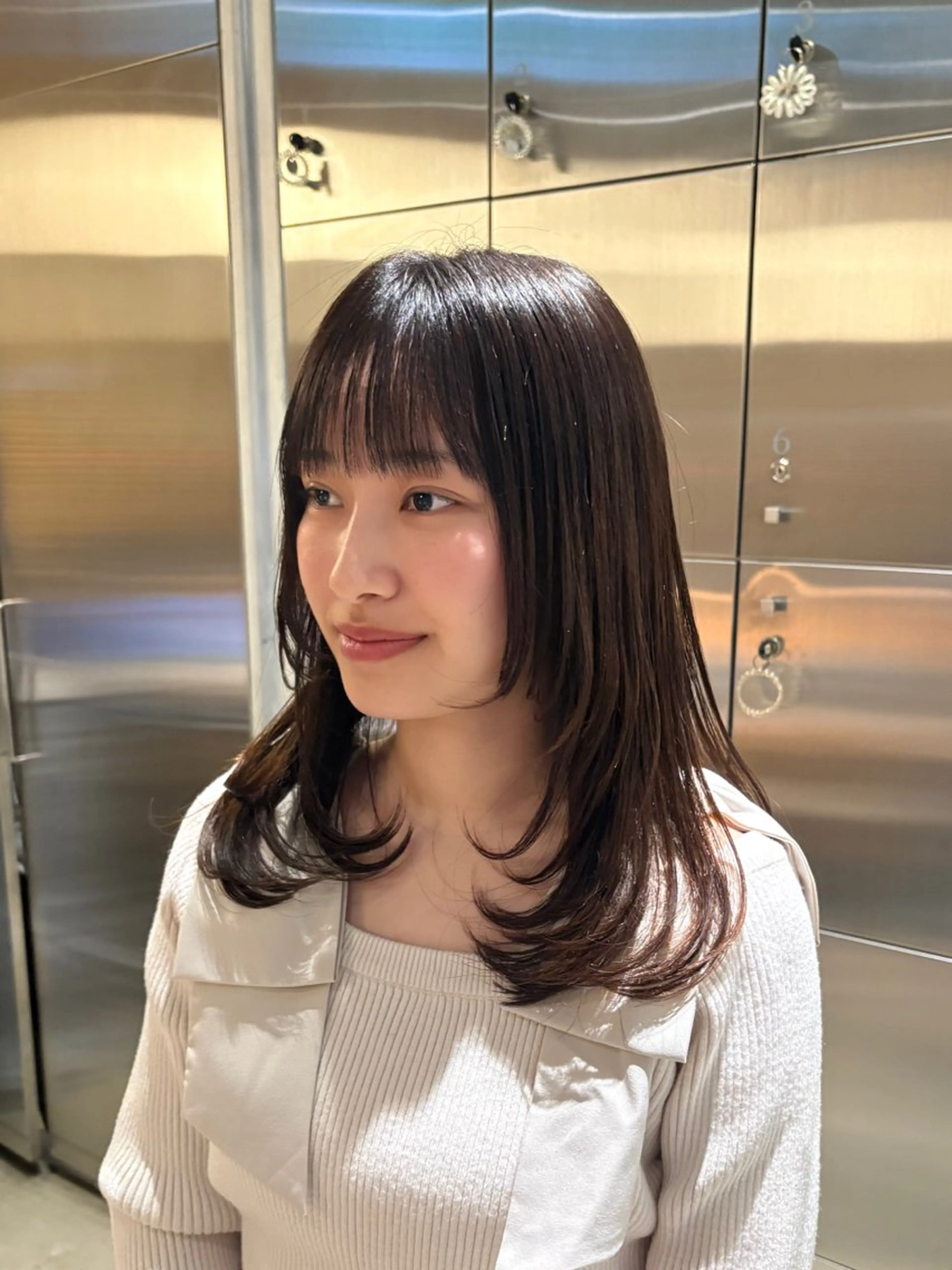 セミロング 顔周りカット レイヤーカット 樋口 花穂のヘアスタイル