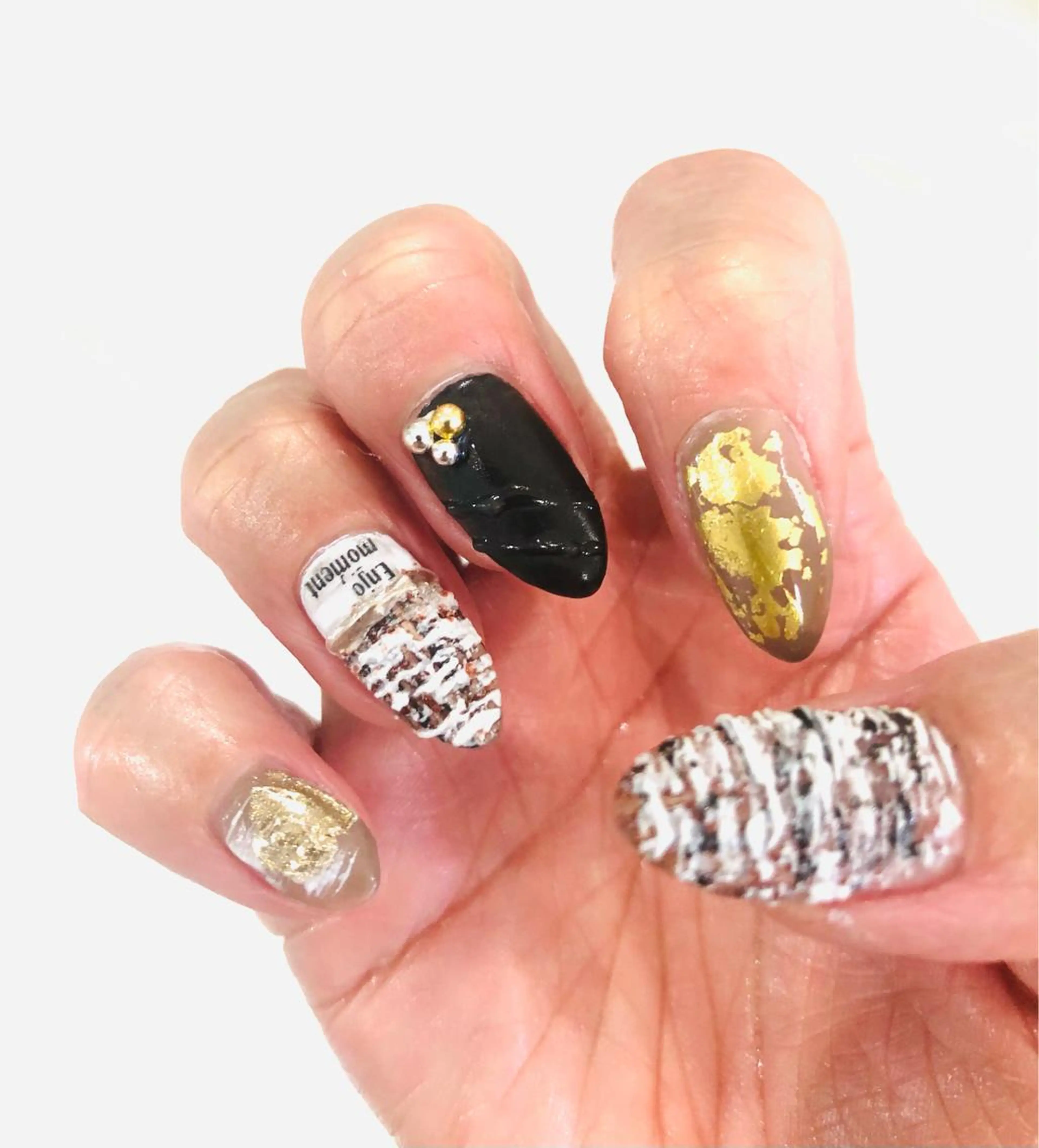 ネイル フラッシュネイル フレンチネイル ラメ(グリッター) ラメグラデーション マグネットネイル Ｈ3（エイチスリー）所属・H3 hitoのネイルデザイン