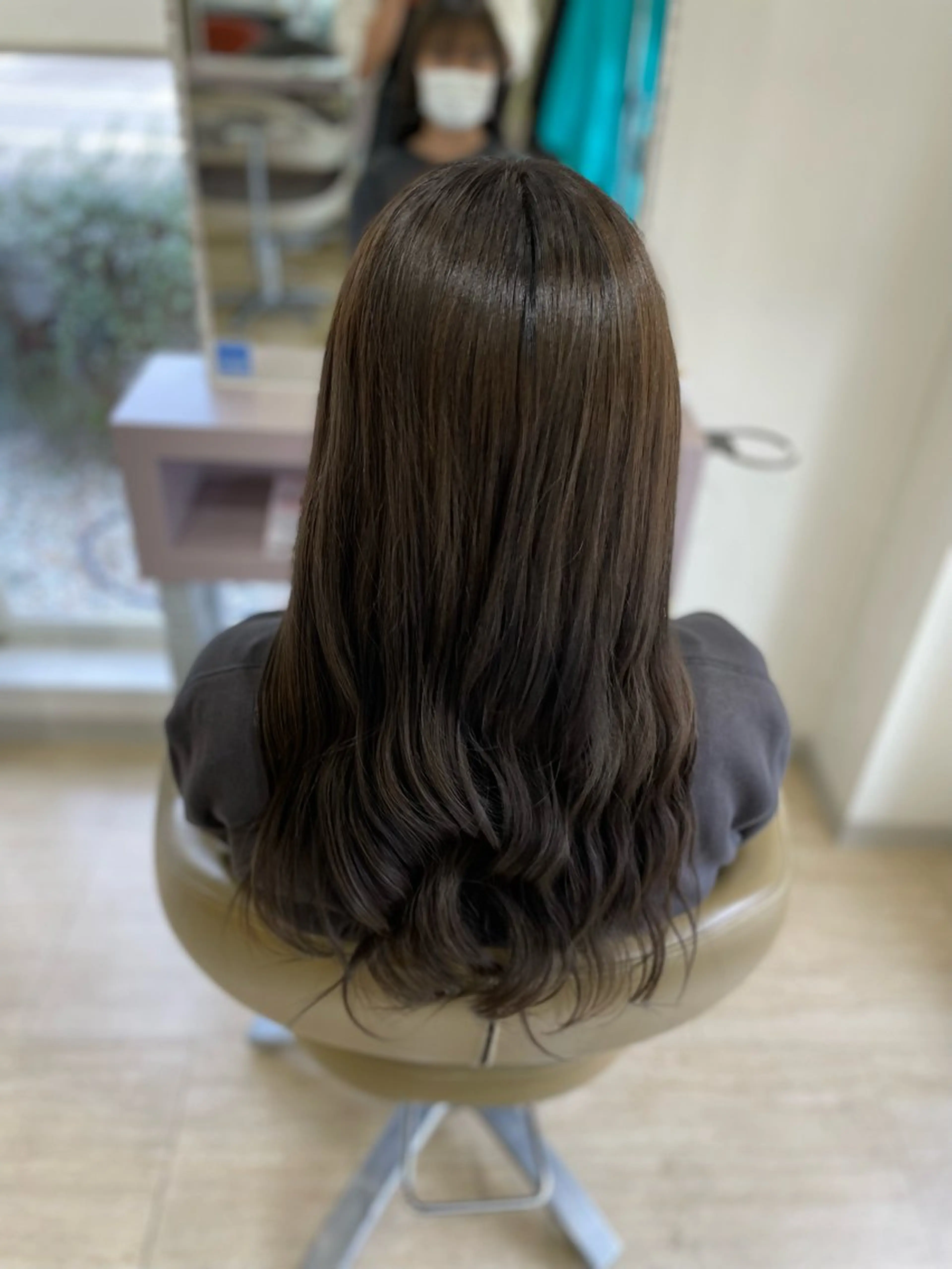 ロング カラー 工藤 彩花のヘアスタイル