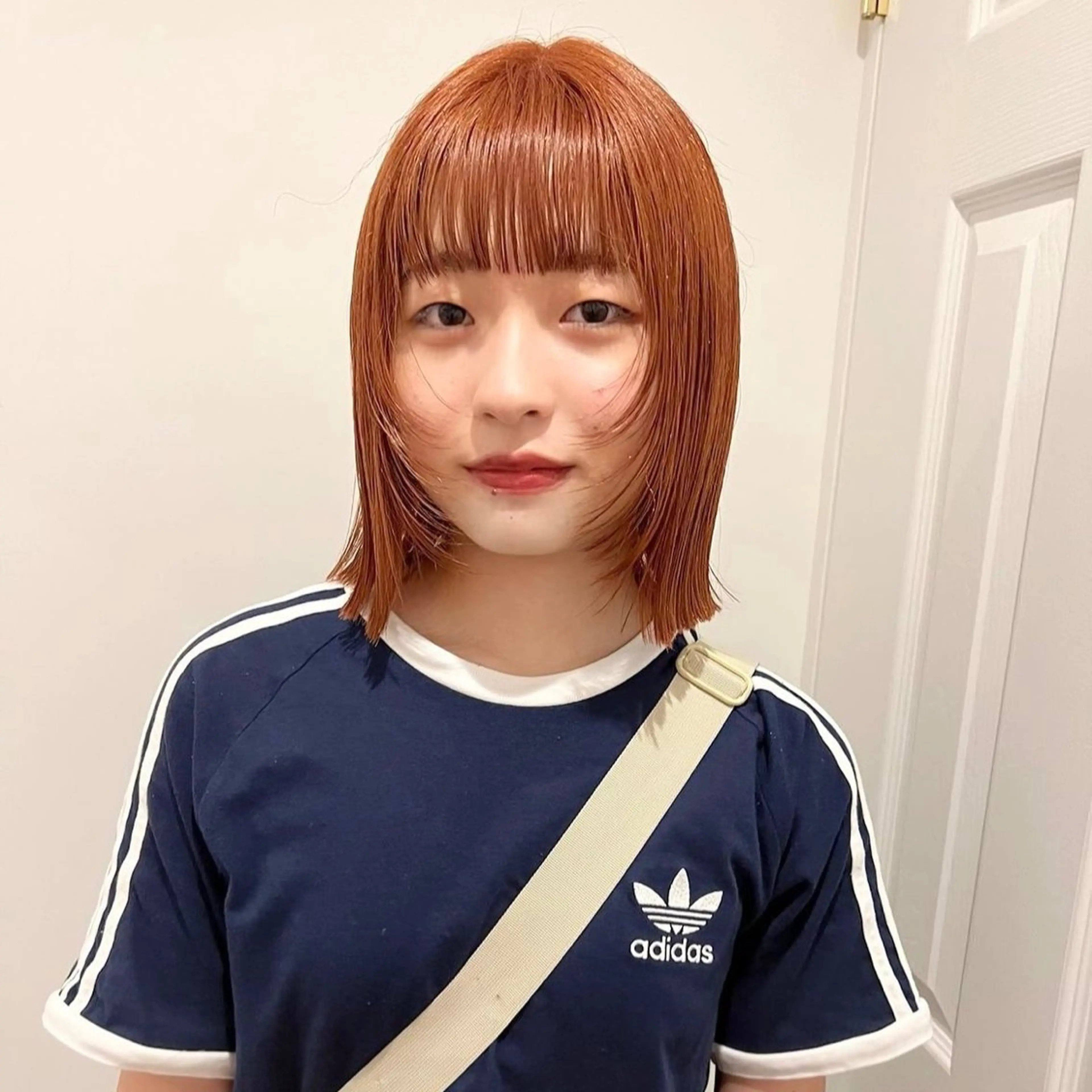 ミディアム 顔まわりレイヤー レイヤーカット カット ヘアカラー arisa/暖色 /伏見/レイヤーのヘアスタイル