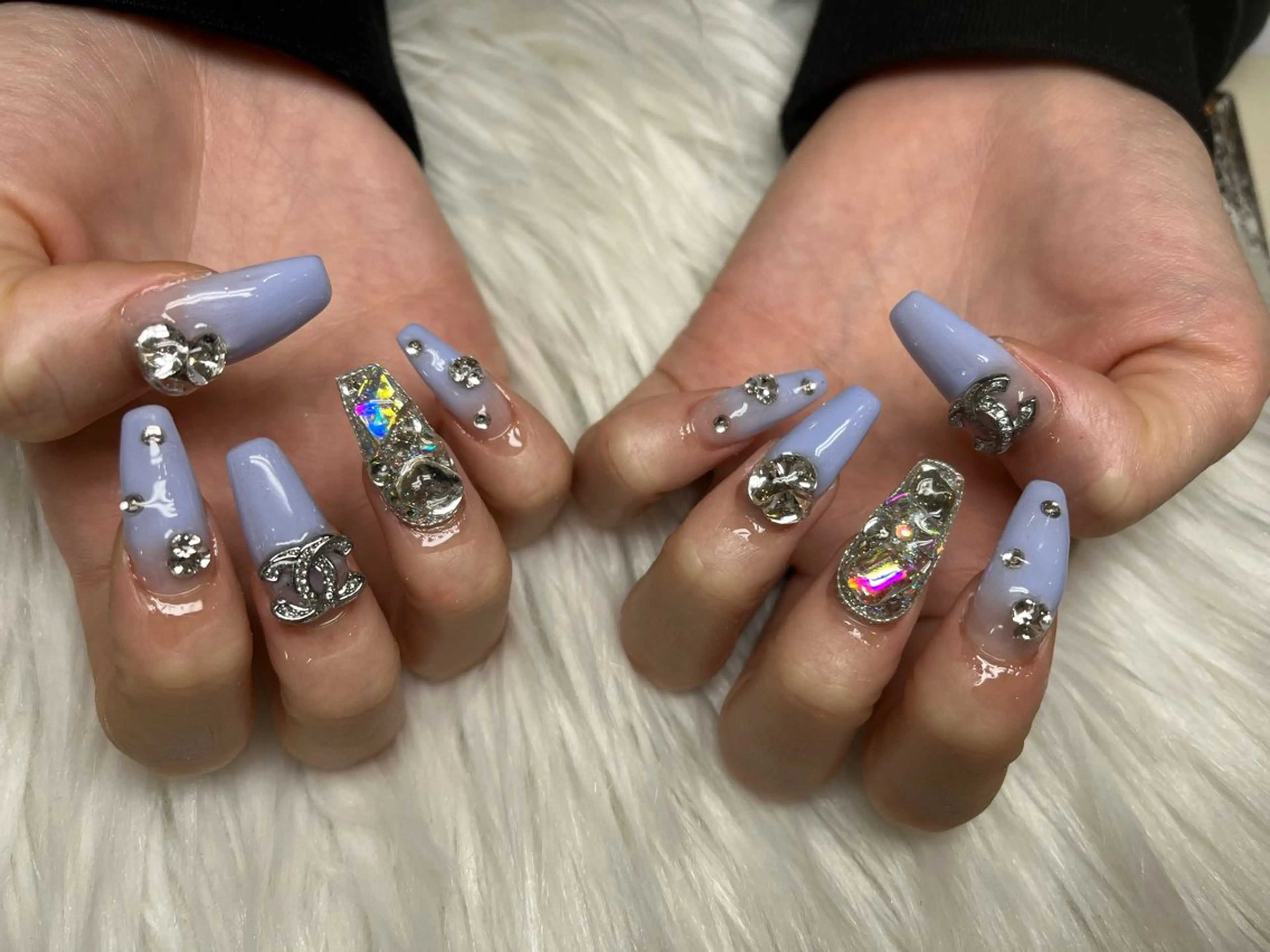 ネイル ハンドネイル SOARE🤍 🤍のネイルデザイン