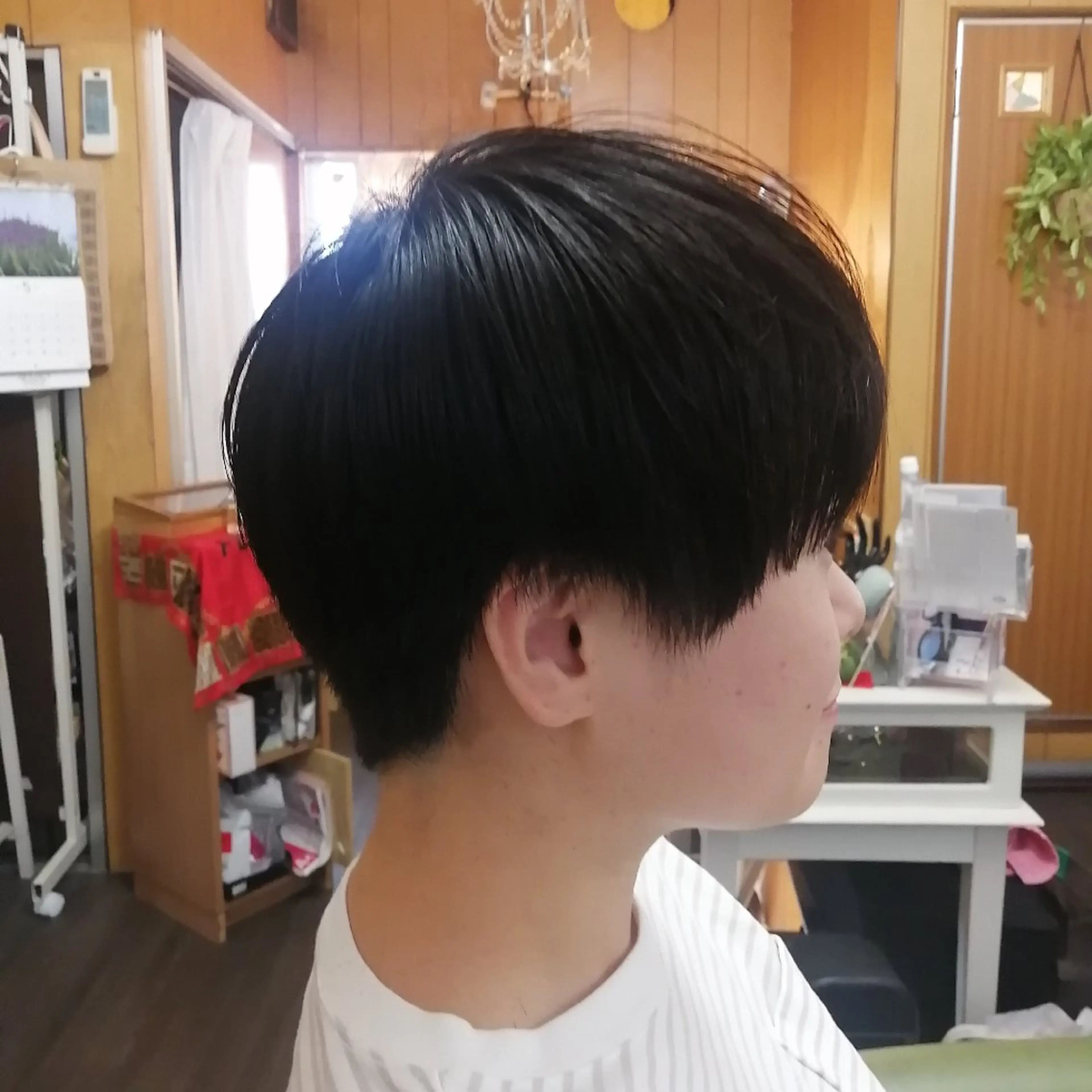 ショート D/i所属・D/i |Y/no. 〈夜スパ17時〜〉のヘアスタイル