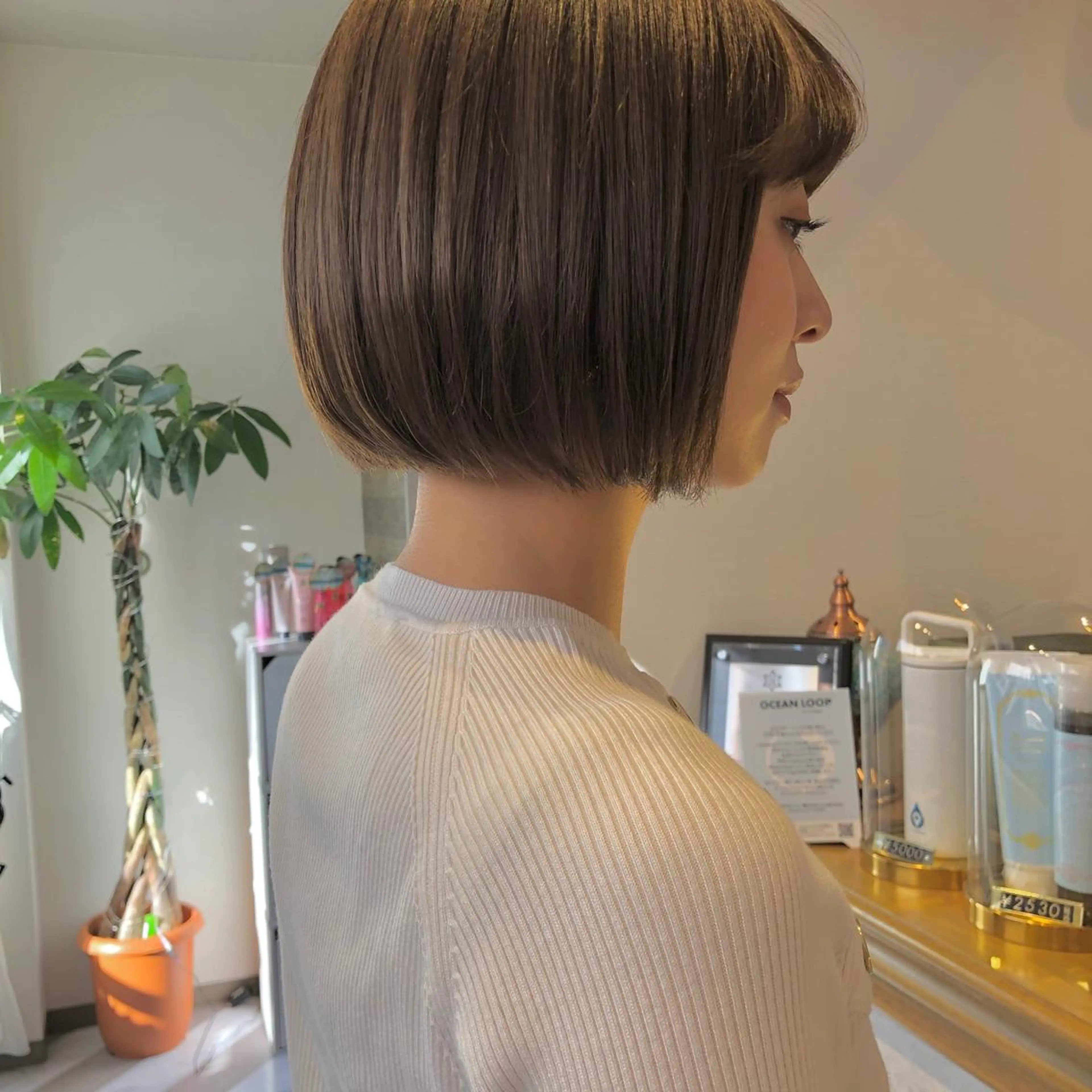 ショート ボブ カット ヘアカラー トリートメント 本田 奈穂美のヘアスタイル