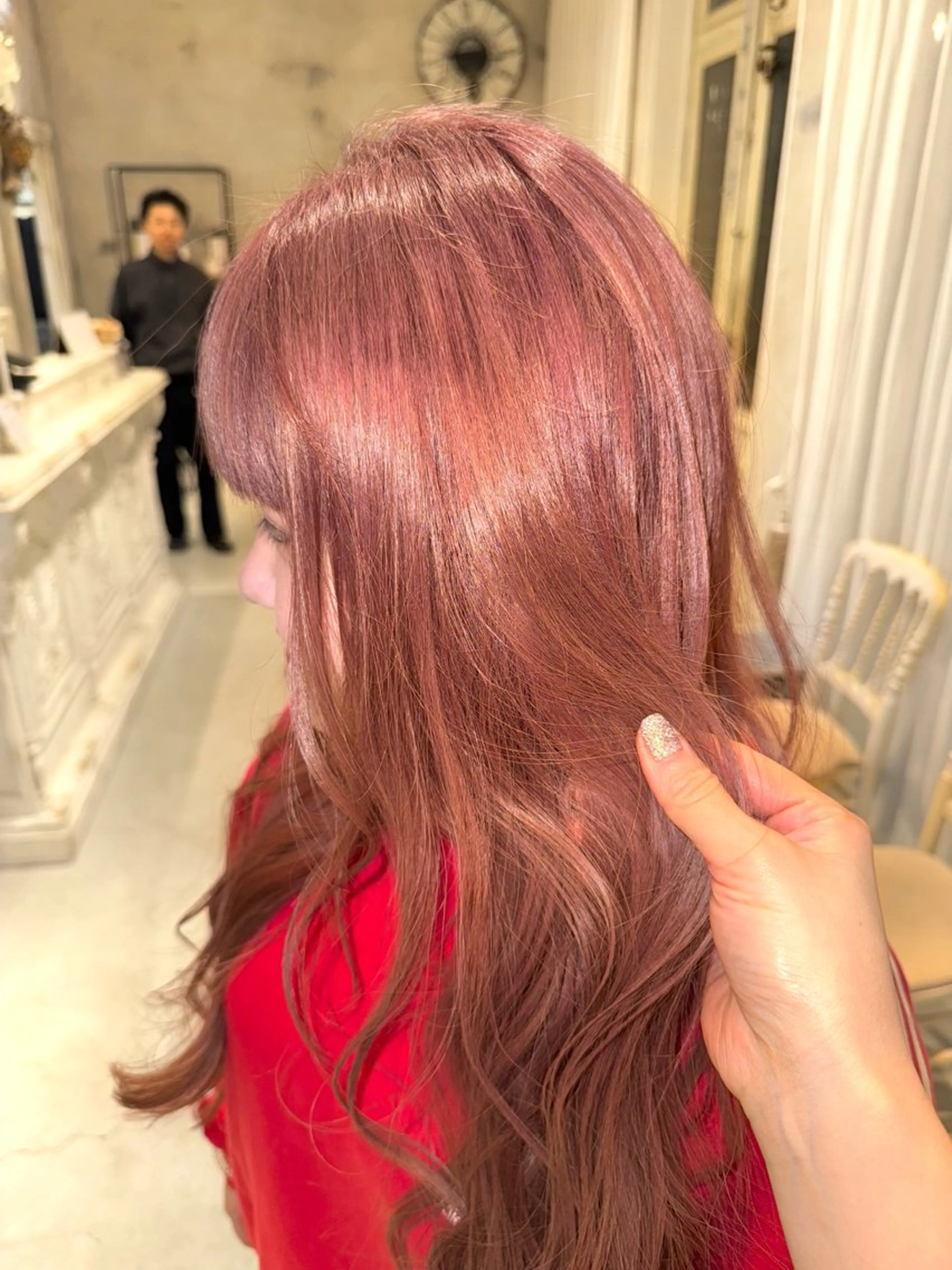 ロング カラー ピンクカラー なかやま れいかのヘアスタイル