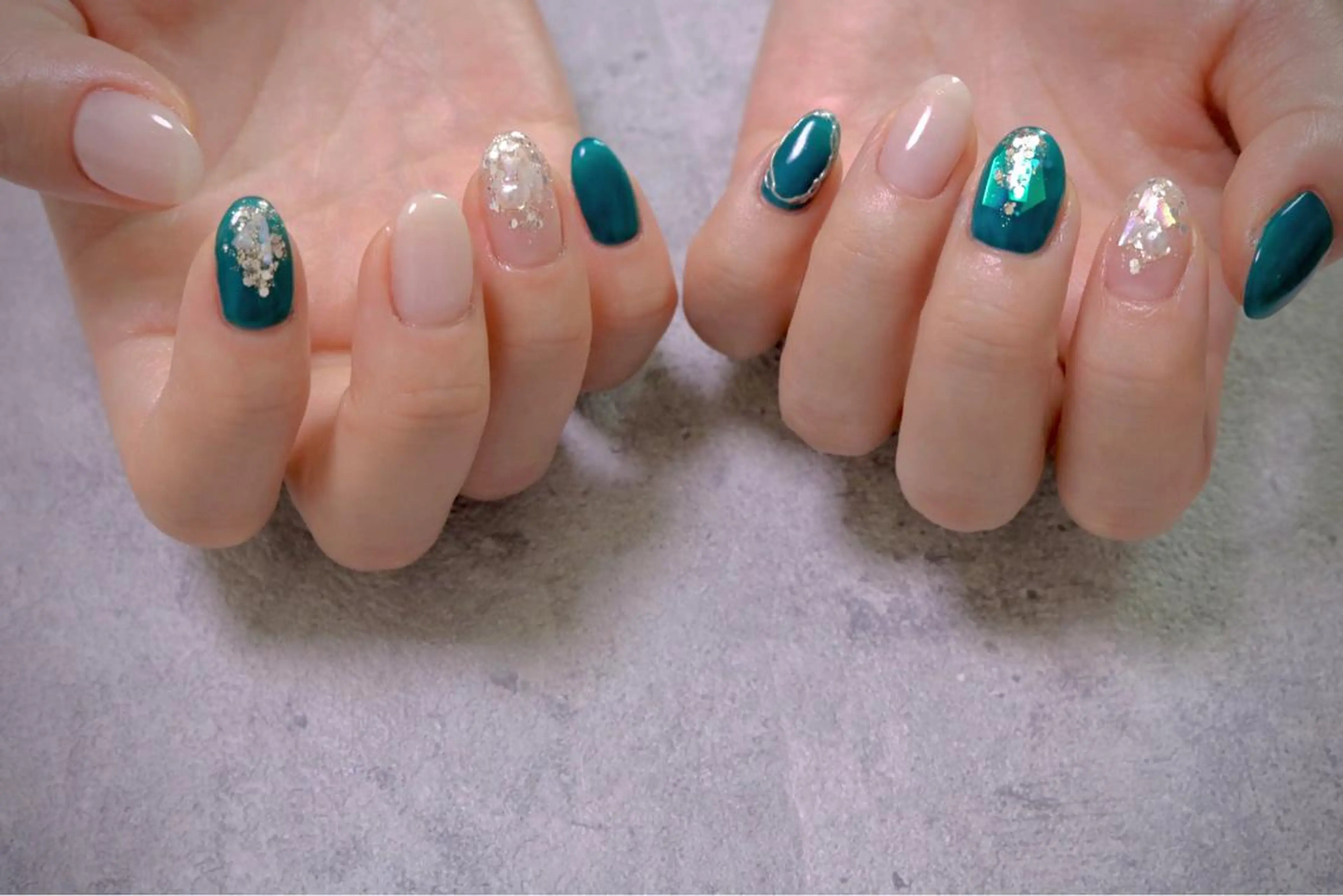 ネイル オーロラネイル カジュアル フラッシュネイル ジェルネイル ラメ(グリッター) MH Nailのネイルデザイン