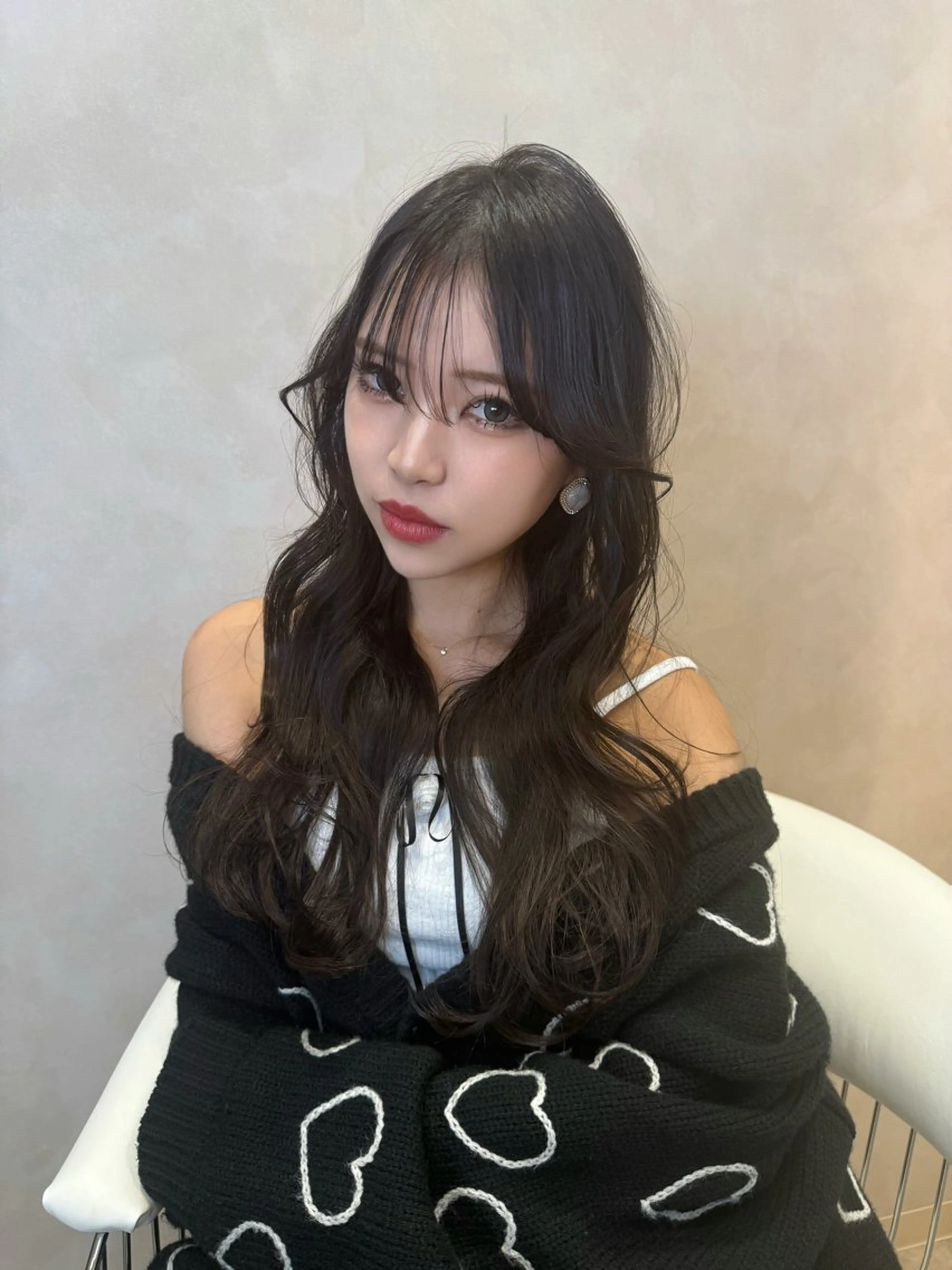 ロング 顔周りカット ヨシンモリ 韓国風ヘア レイヤーカット シースルーバング カット ヘアカラー 韓国ヘア/レイヤー/ 前髪/髪質改善/石川のヘアスタイル