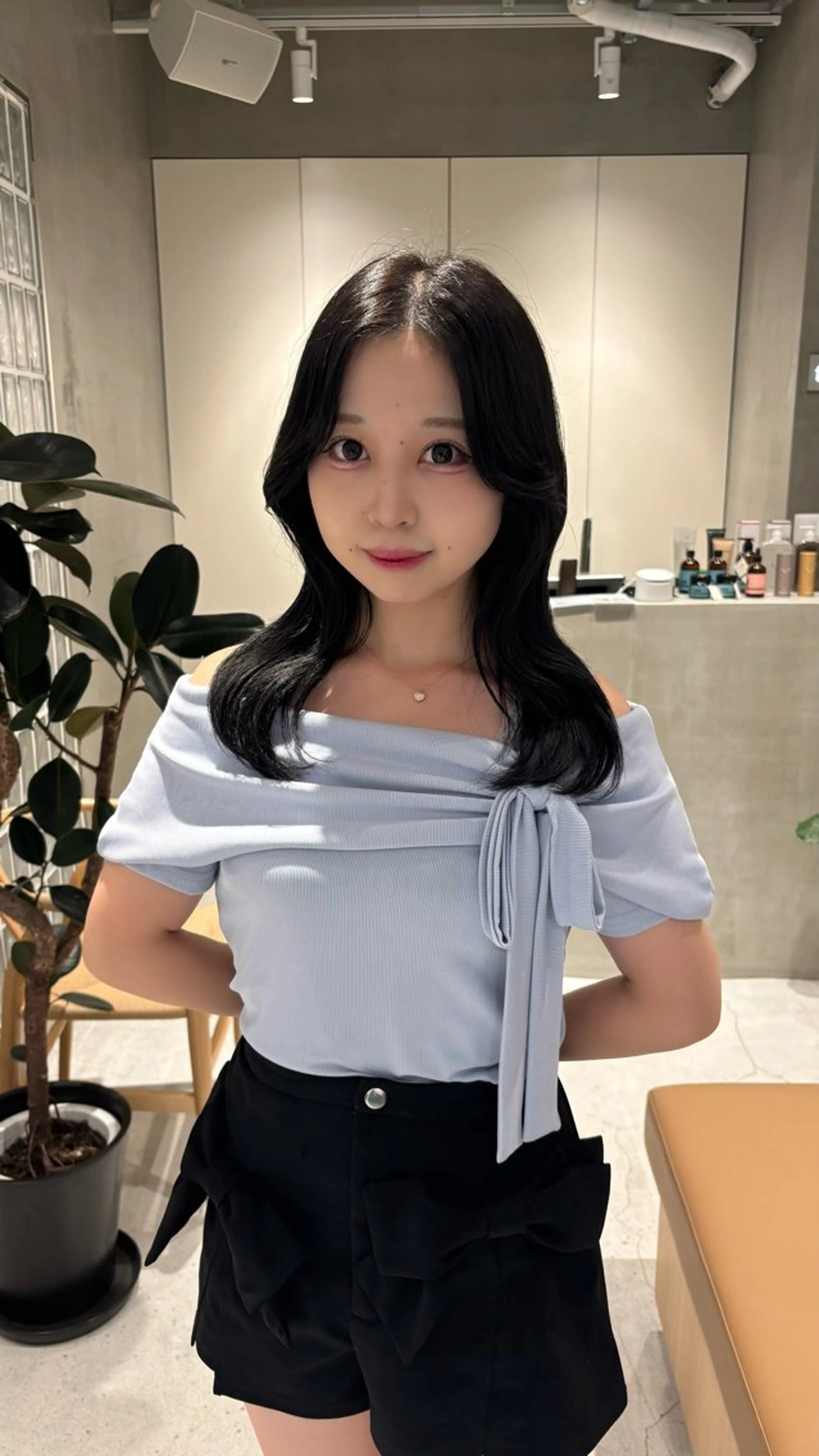 カラー techné所属・塔尾 真那のヘアスタイル